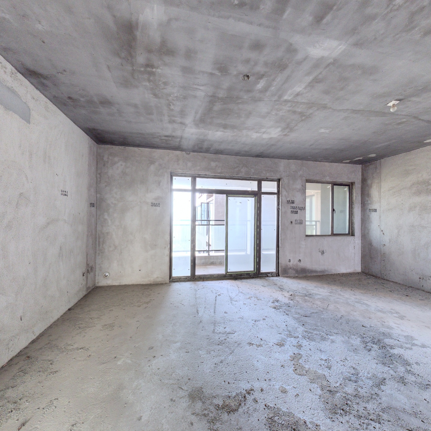 润和城毛坯三房看中可谈业主急于出手中高层