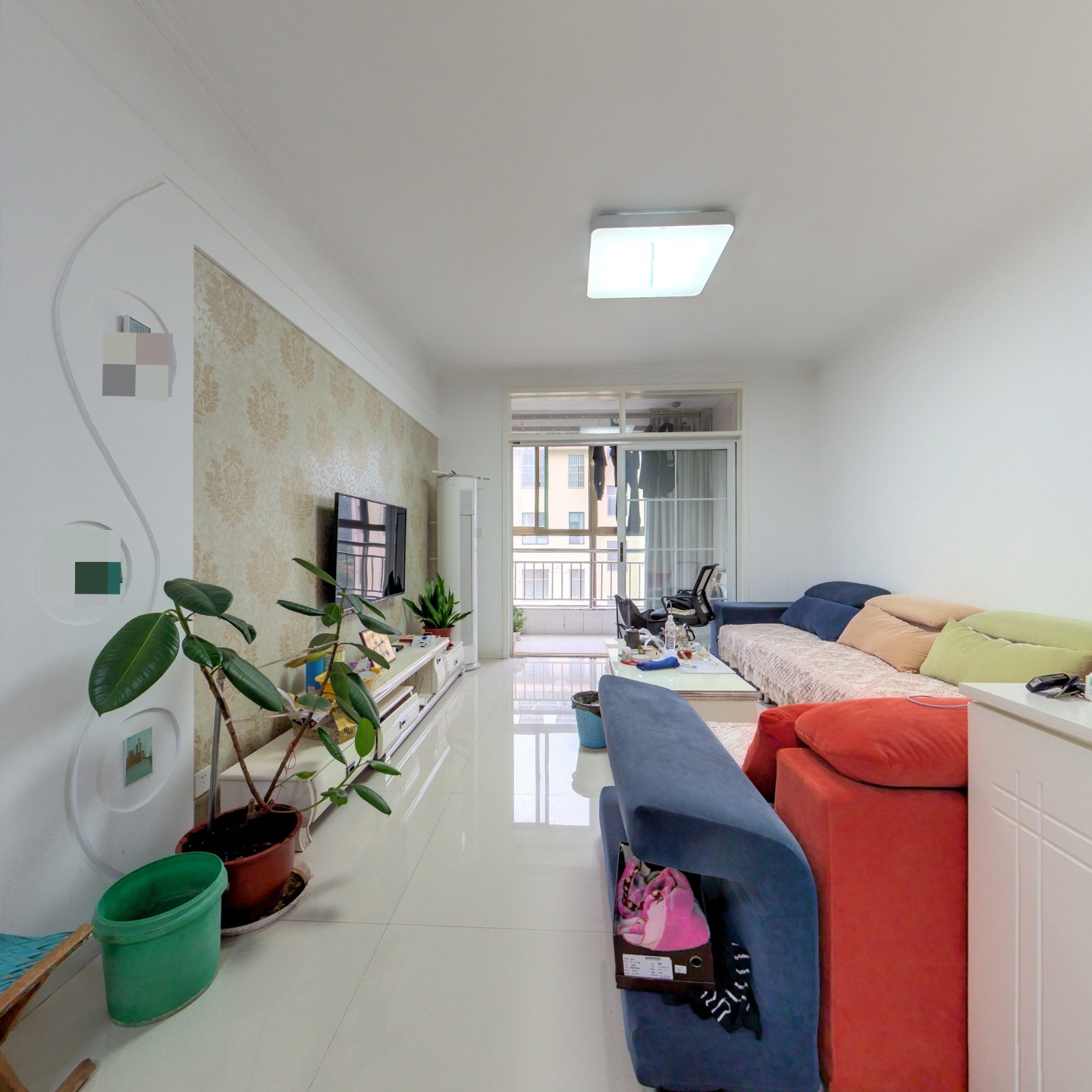 海岱苑2室，96平，精装带储藏室，急售