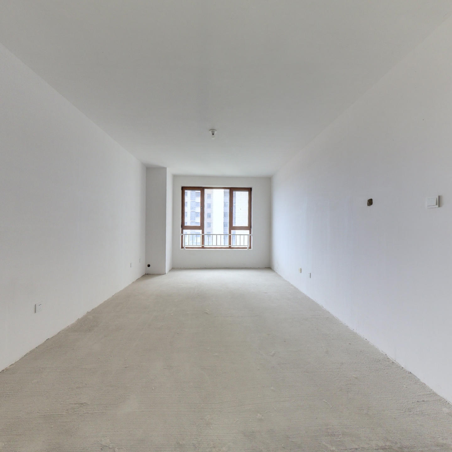 南北通透三居 F户型 毛坯 东边户 明卫 中间层