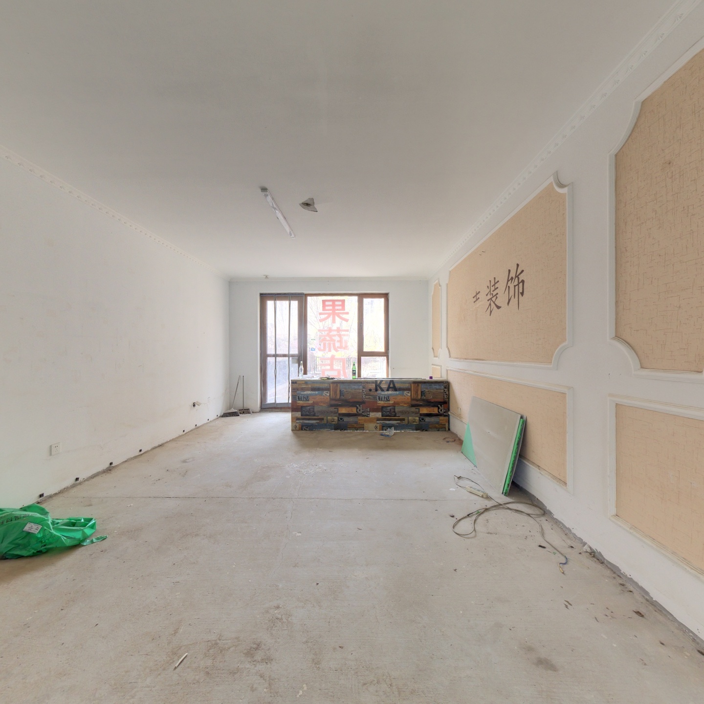 南北通透大三居，双卫，一层带院，