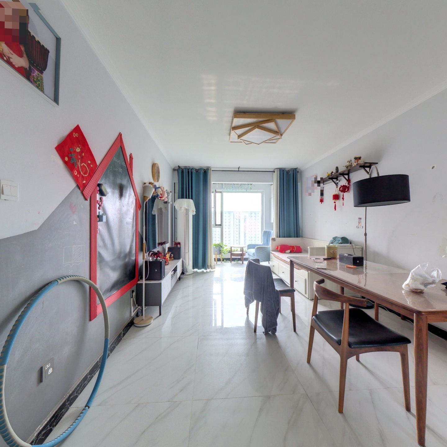 南北通透大三居室 带独立防火门.视野采光好 精装自住