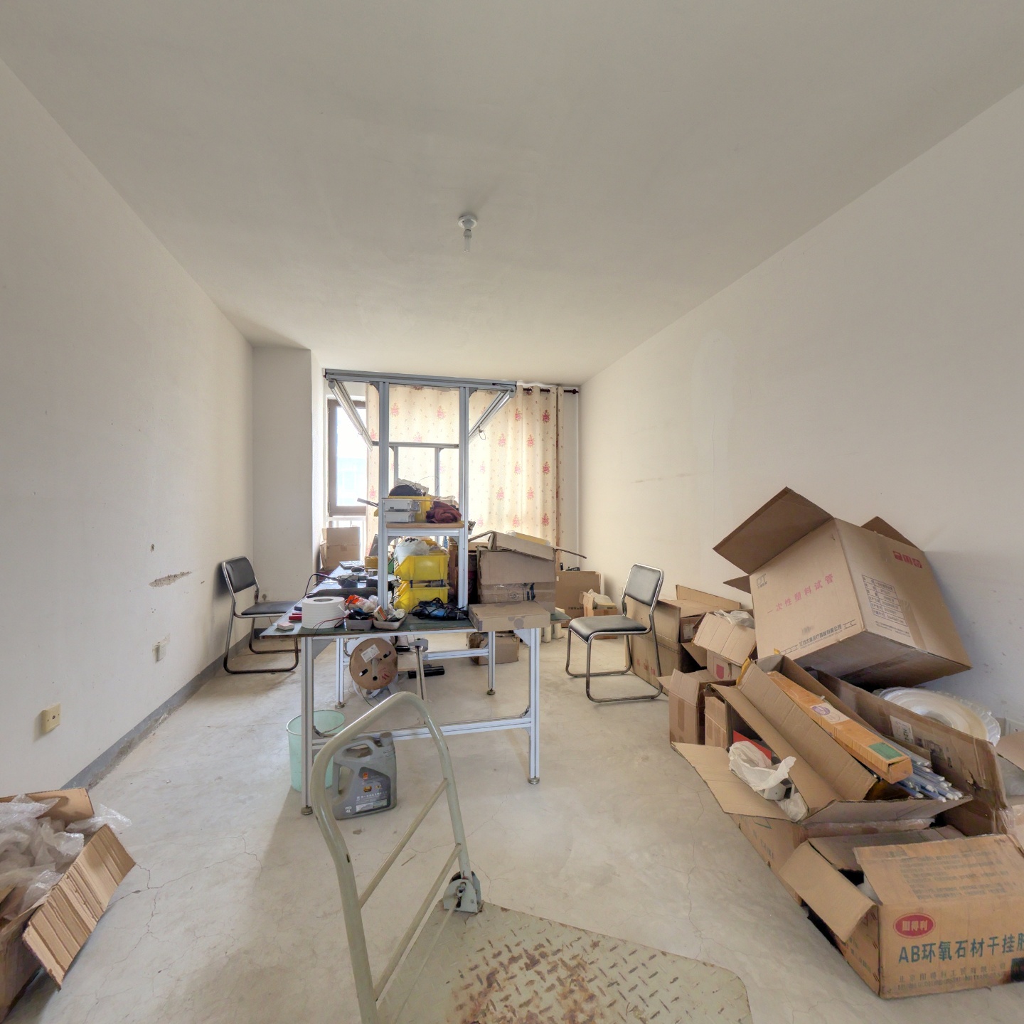 南北向的户型，采光好，通风好，户型好，视野好