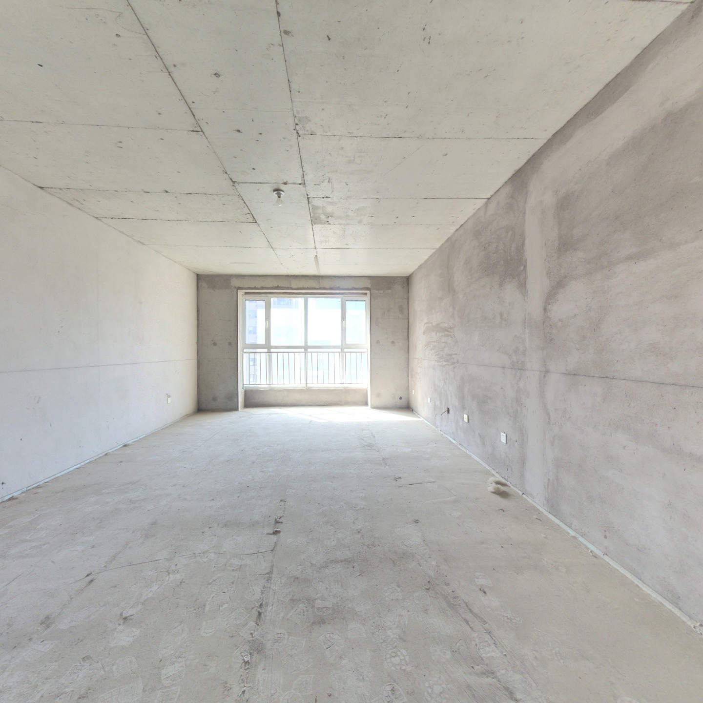 万悦城小区中间位置大三居诚意出售