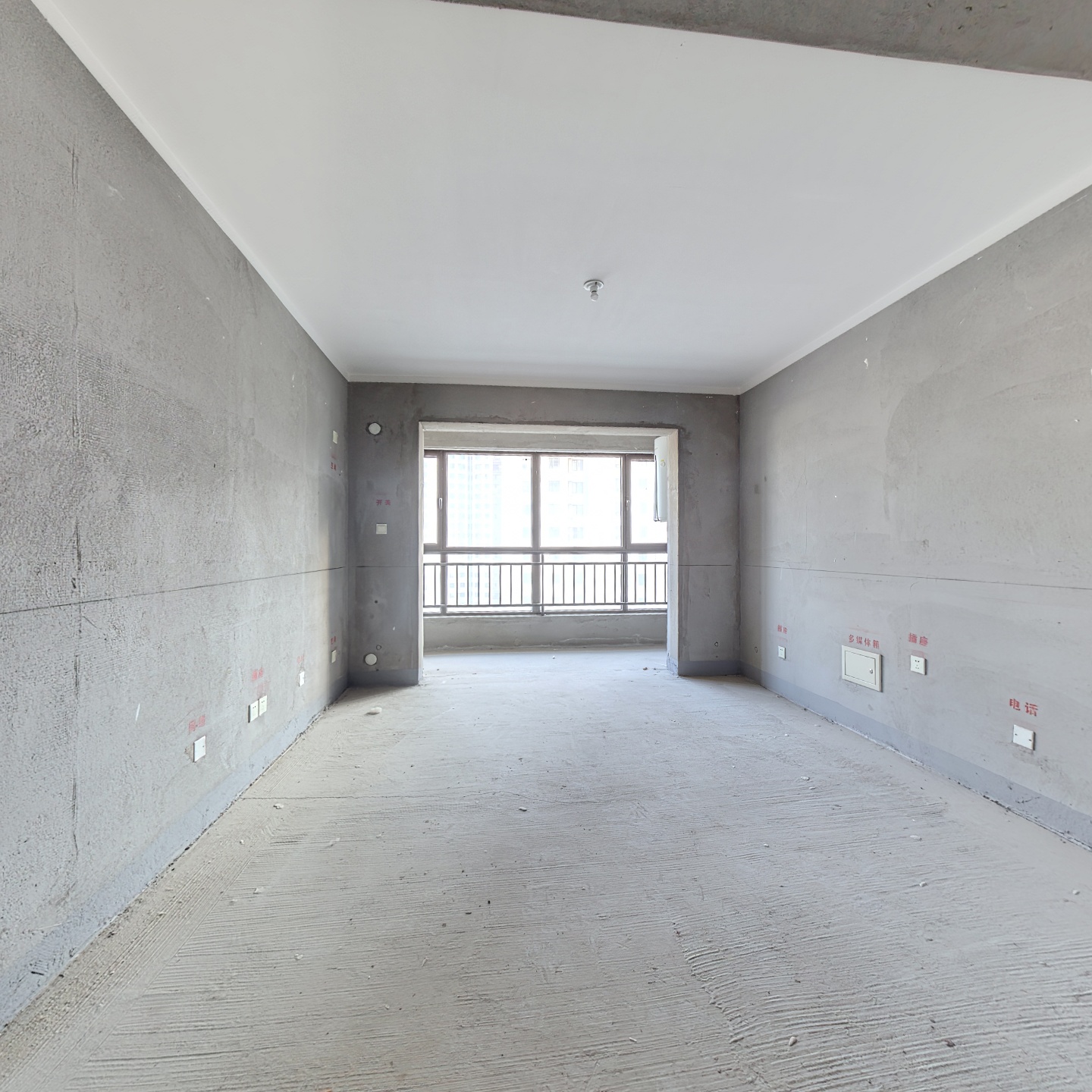 南北三居 花园社区 人车分流 刷卡进入 视野宽阔