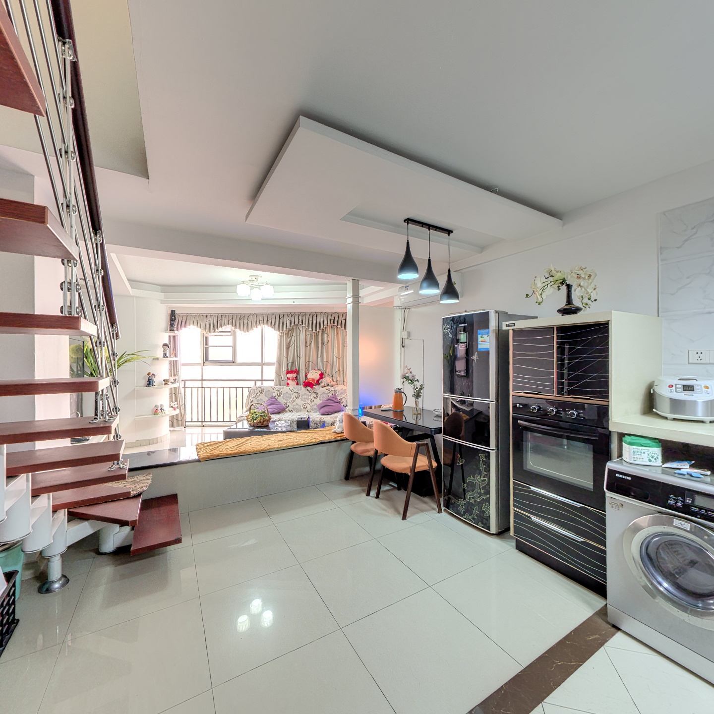 中瀚财富广场 2室1厅 南