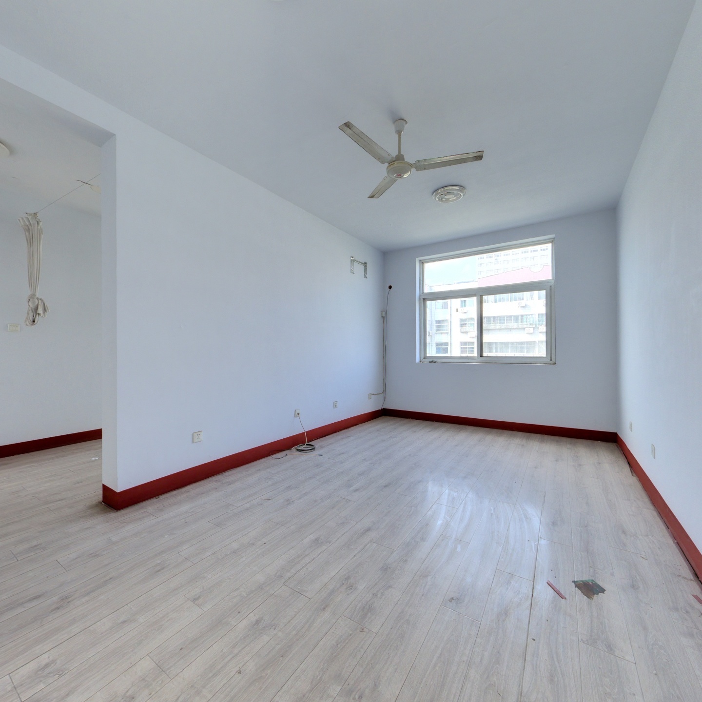 海岱北苑 3楼 三室一卫 带南向车库