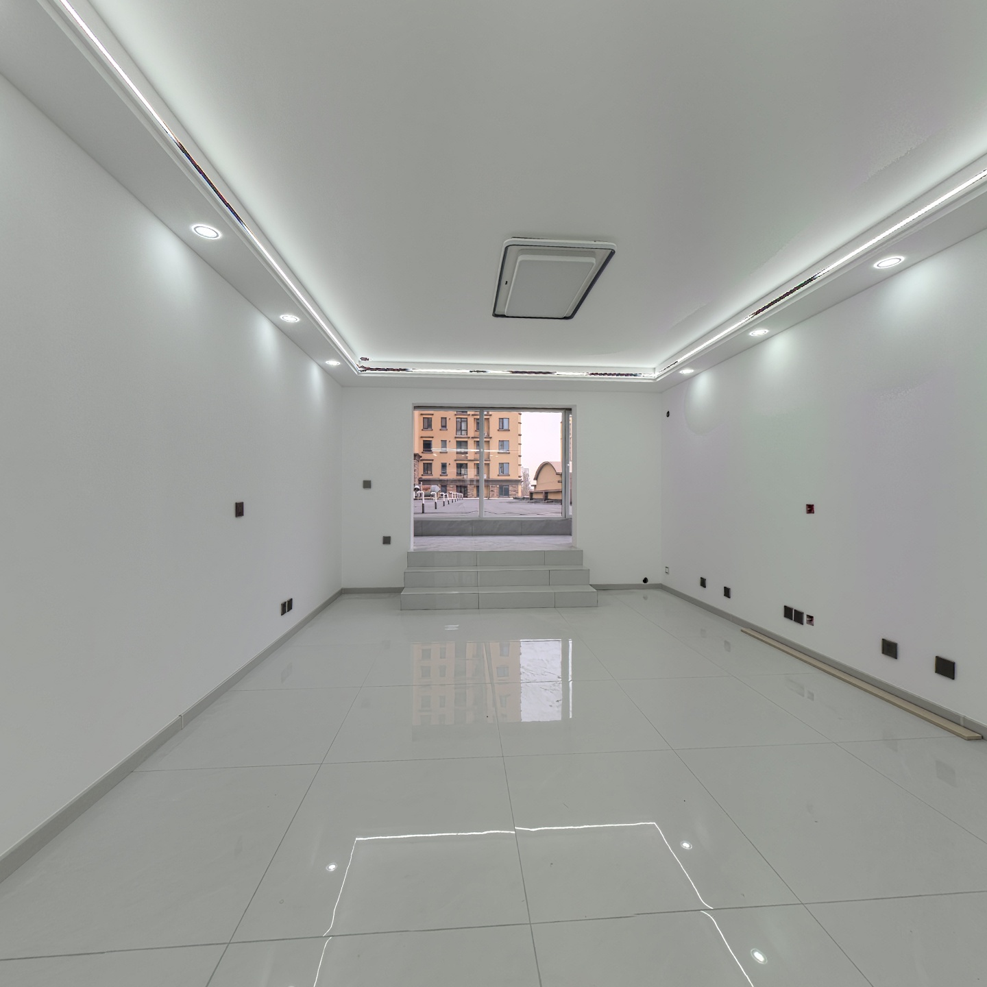 德信公园北侧香邑溪谷上园经典三居室加一设备间 4居