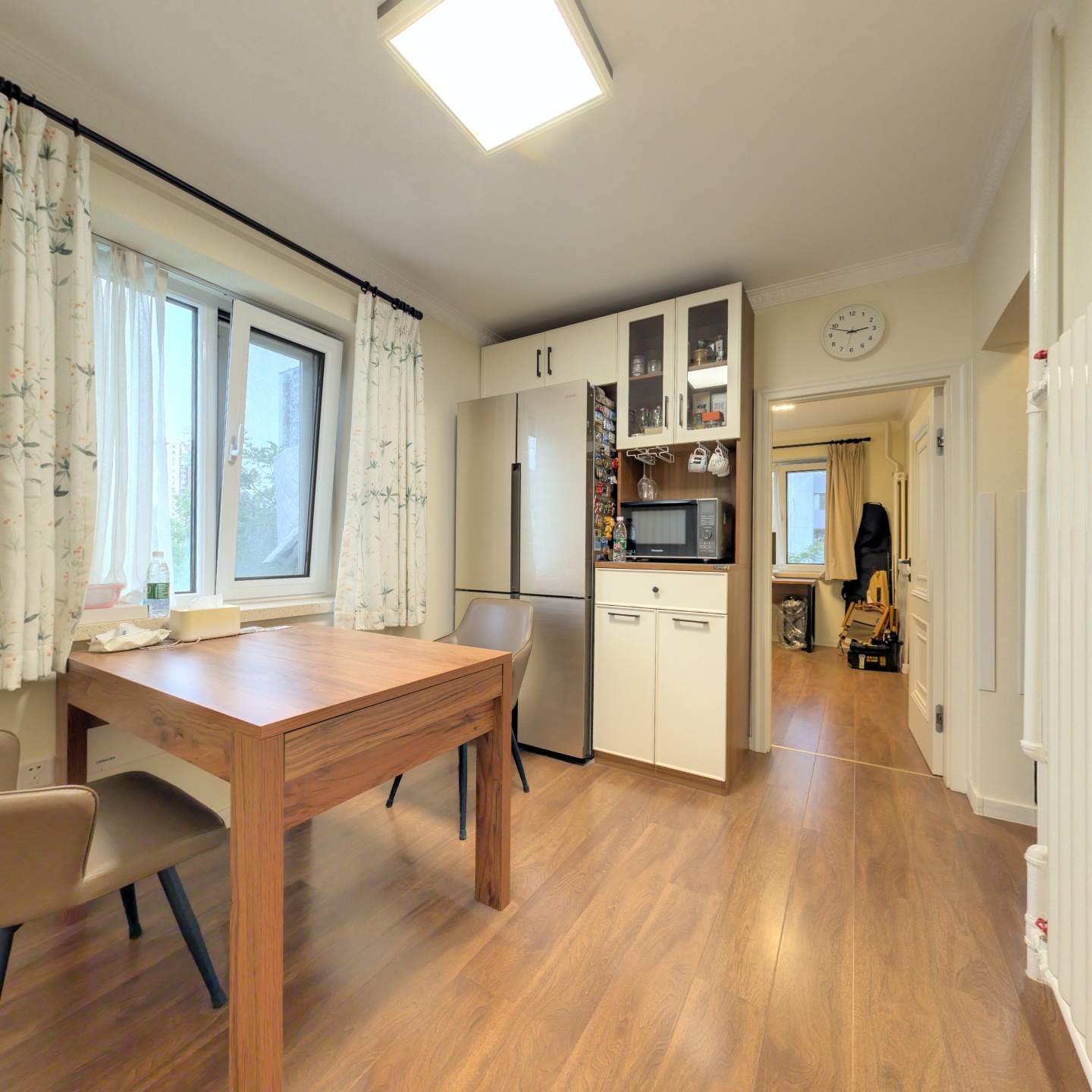 有鑰匙 逸園精裝修2居 客廳多一個窗戶 幾年出一個