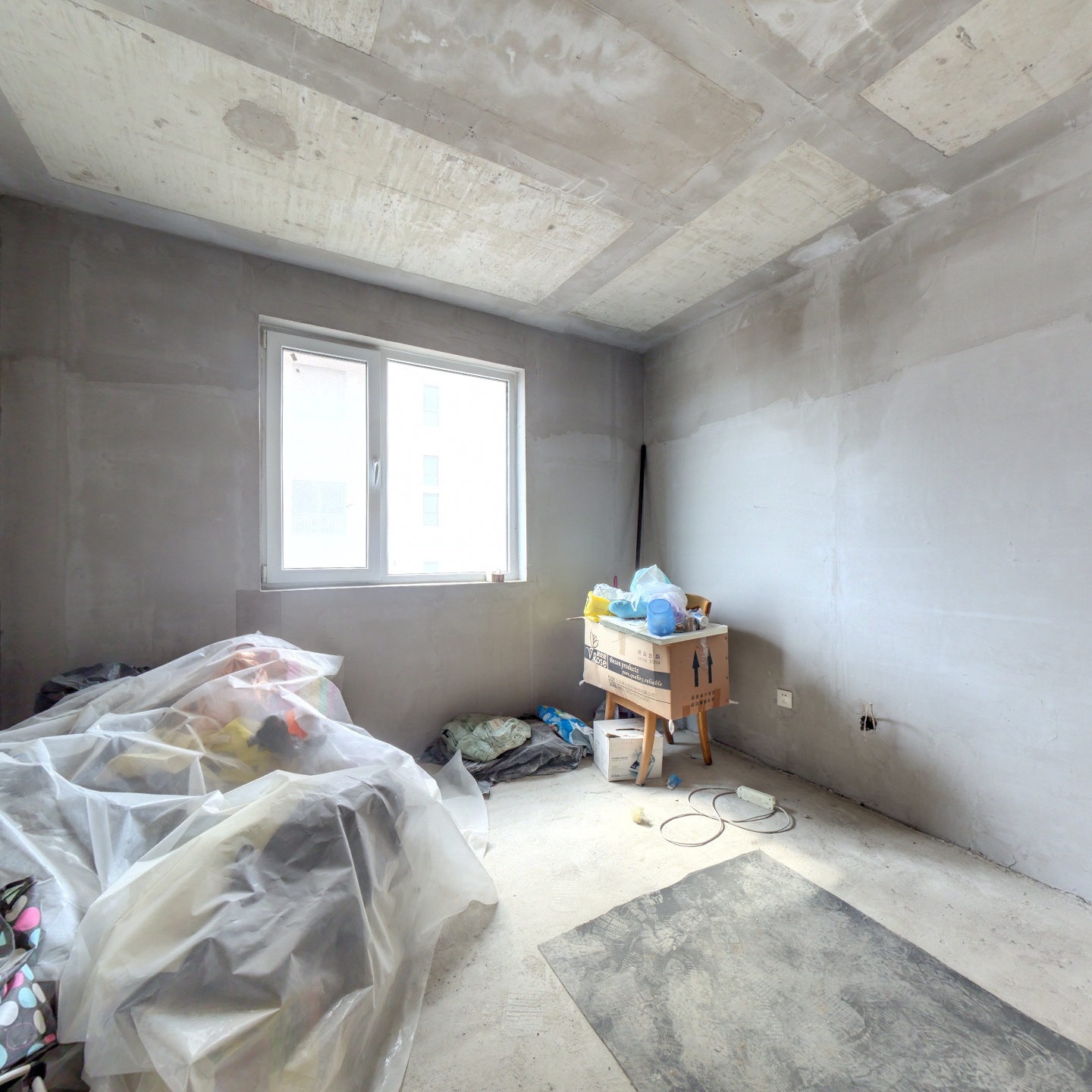 德信公园 交通方便 小区24小时安保 中高喽层采光好