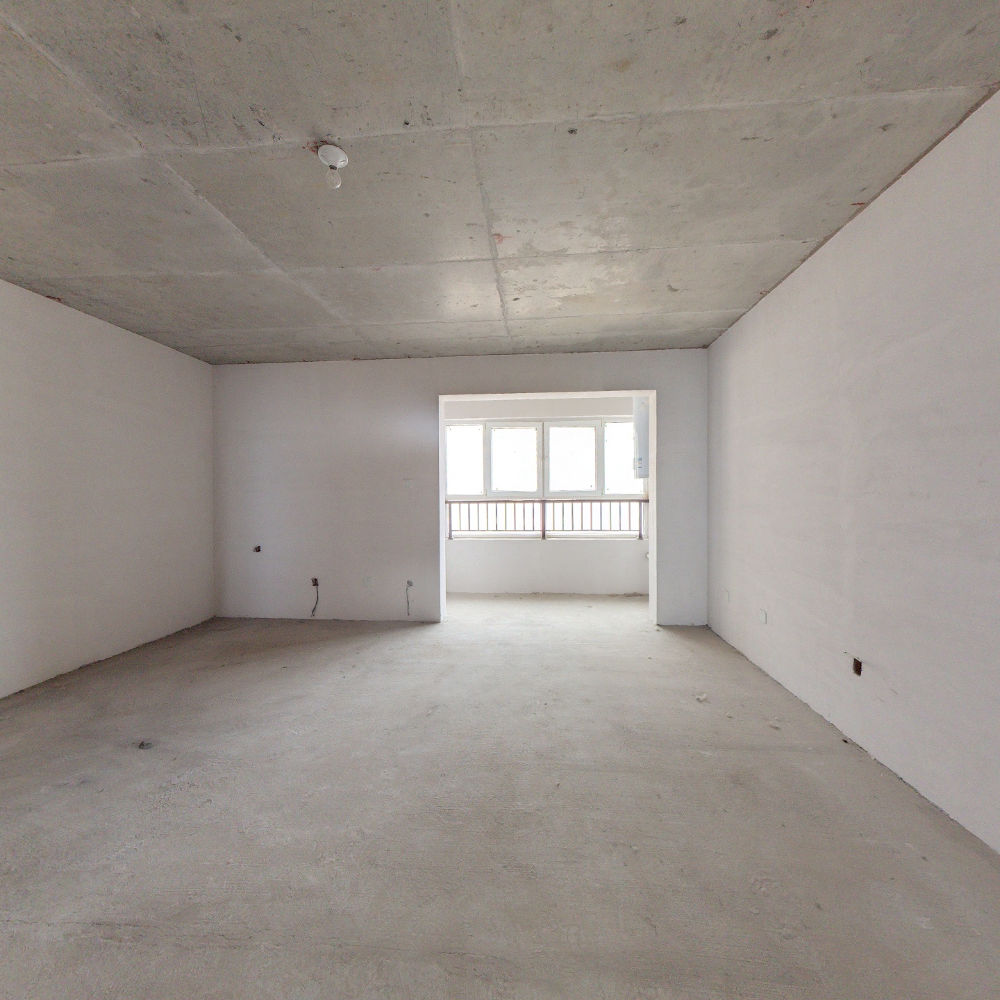 此房是涿州市一线的品质楼盘，花园式社区