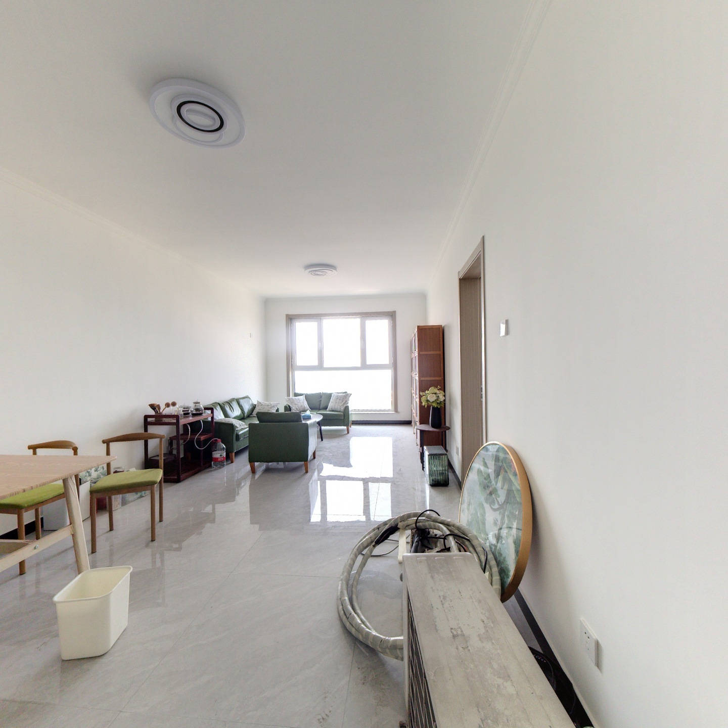 急售三利C区精装两居，好楼层，价格美丽