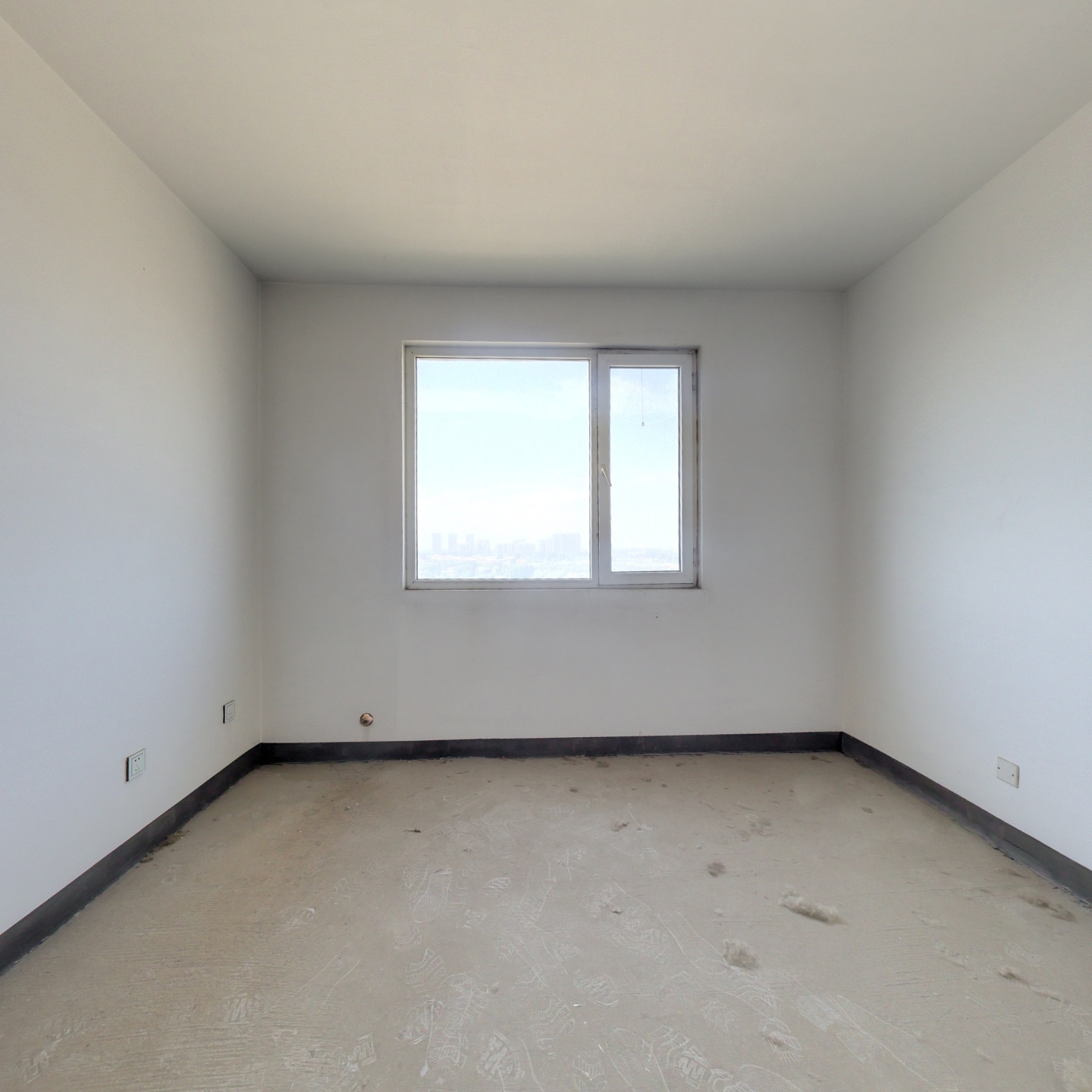 天宝郦景小区，位于华阳路主路旁，出行方便