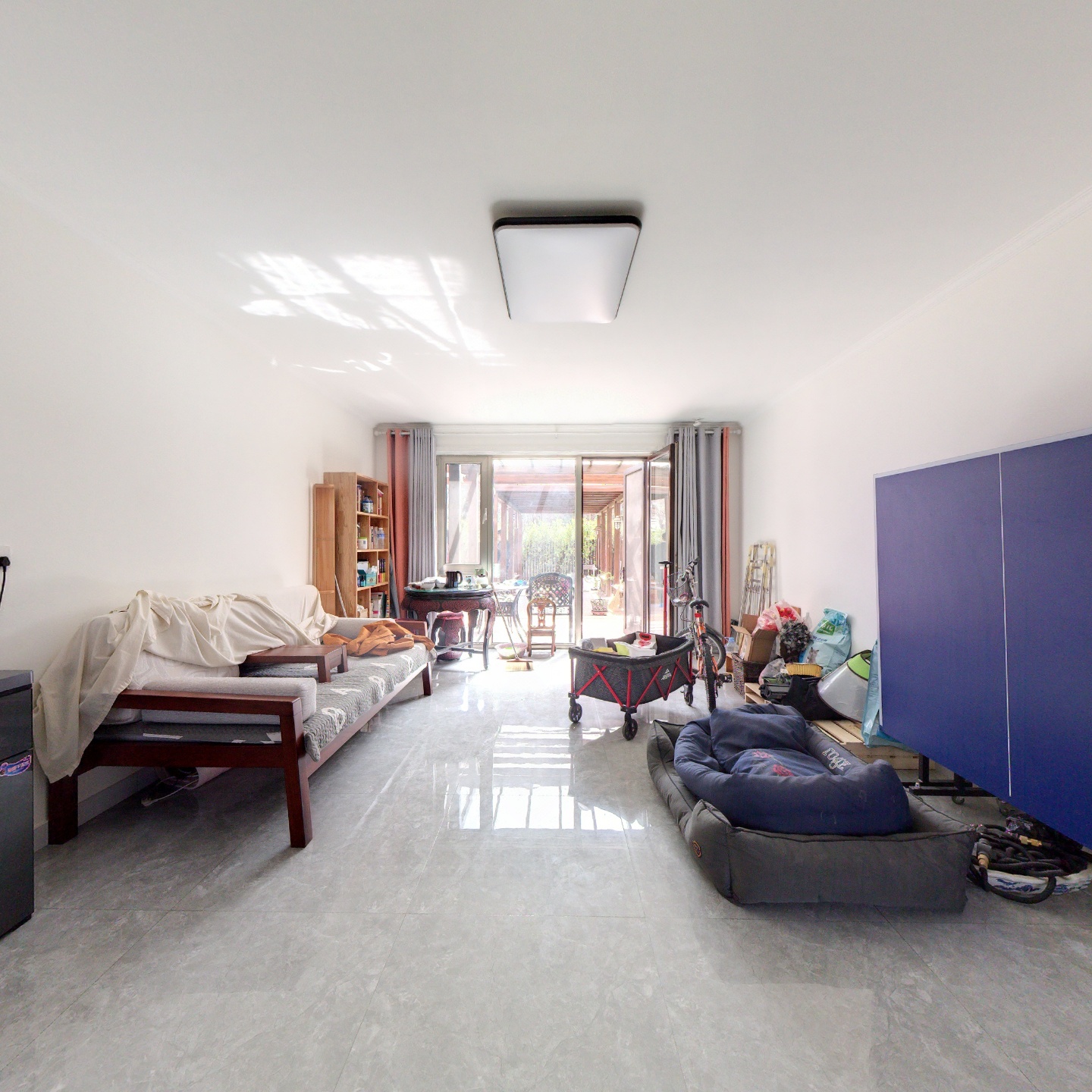 一层带120平大院子，采光好！南北通透三居