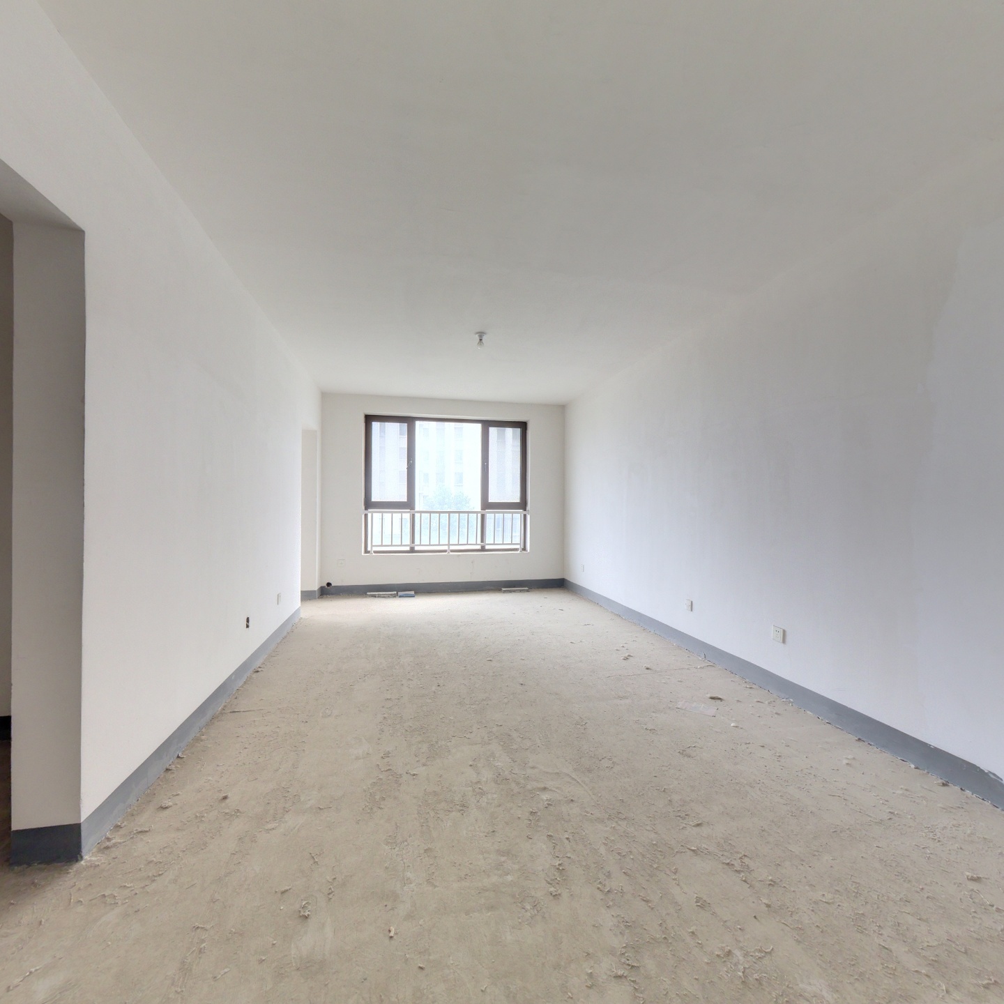 鸿坤理想湾经典朝南小三居 中低楼层 满五唯一