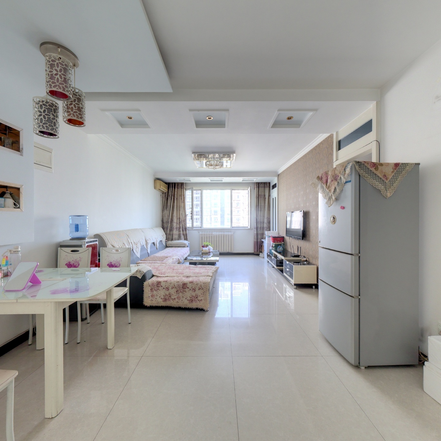 北京理想城 南北大两居 中间楼层 室内带一个储物间