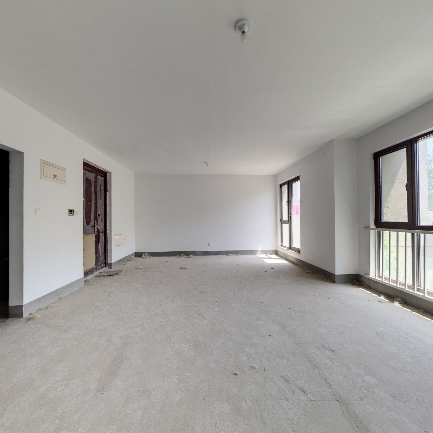 鸿坤理想湾中层洋房 楼层好  采光好