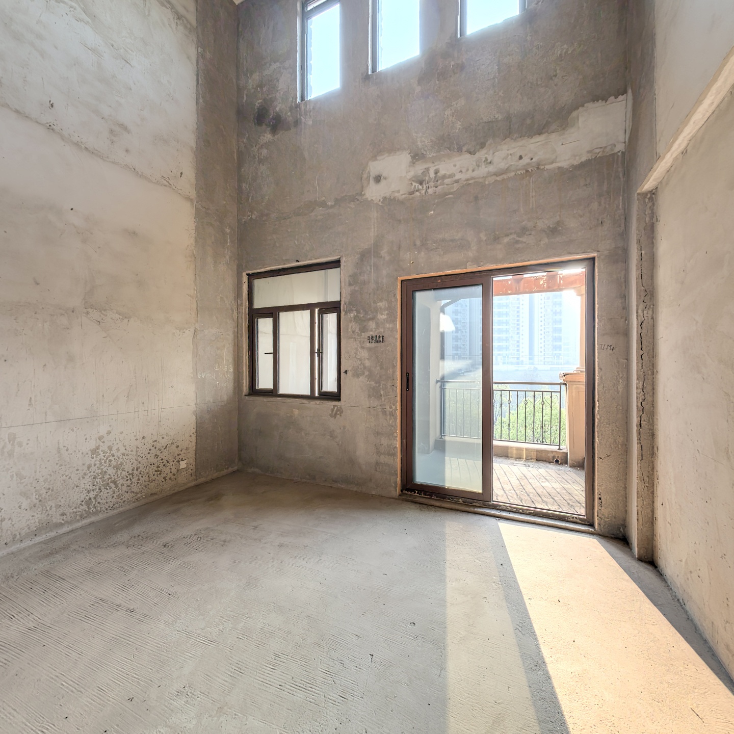 金奥湘江公馆 5室2厅 南