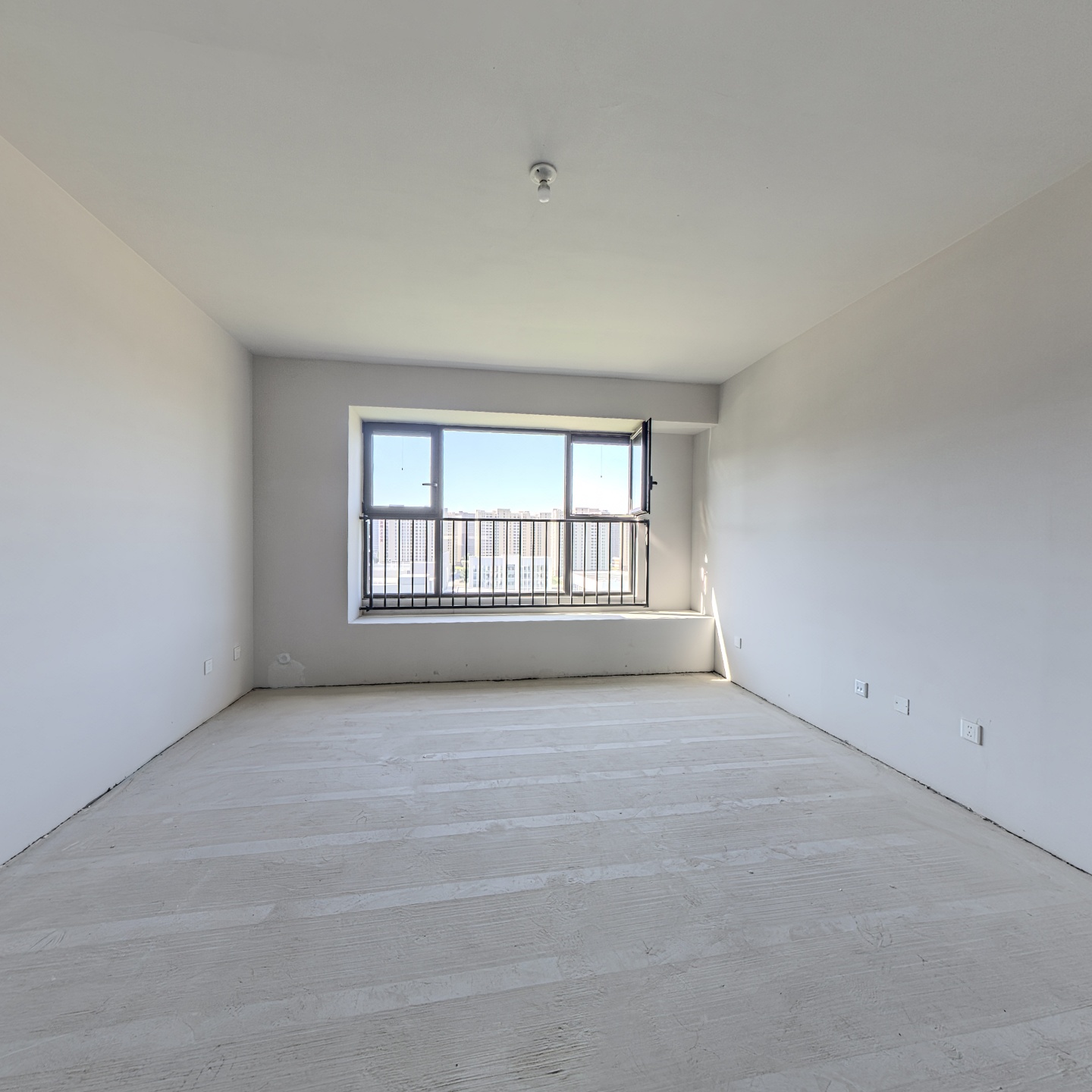 国企 开发靠谱，物业服务好，人车分离