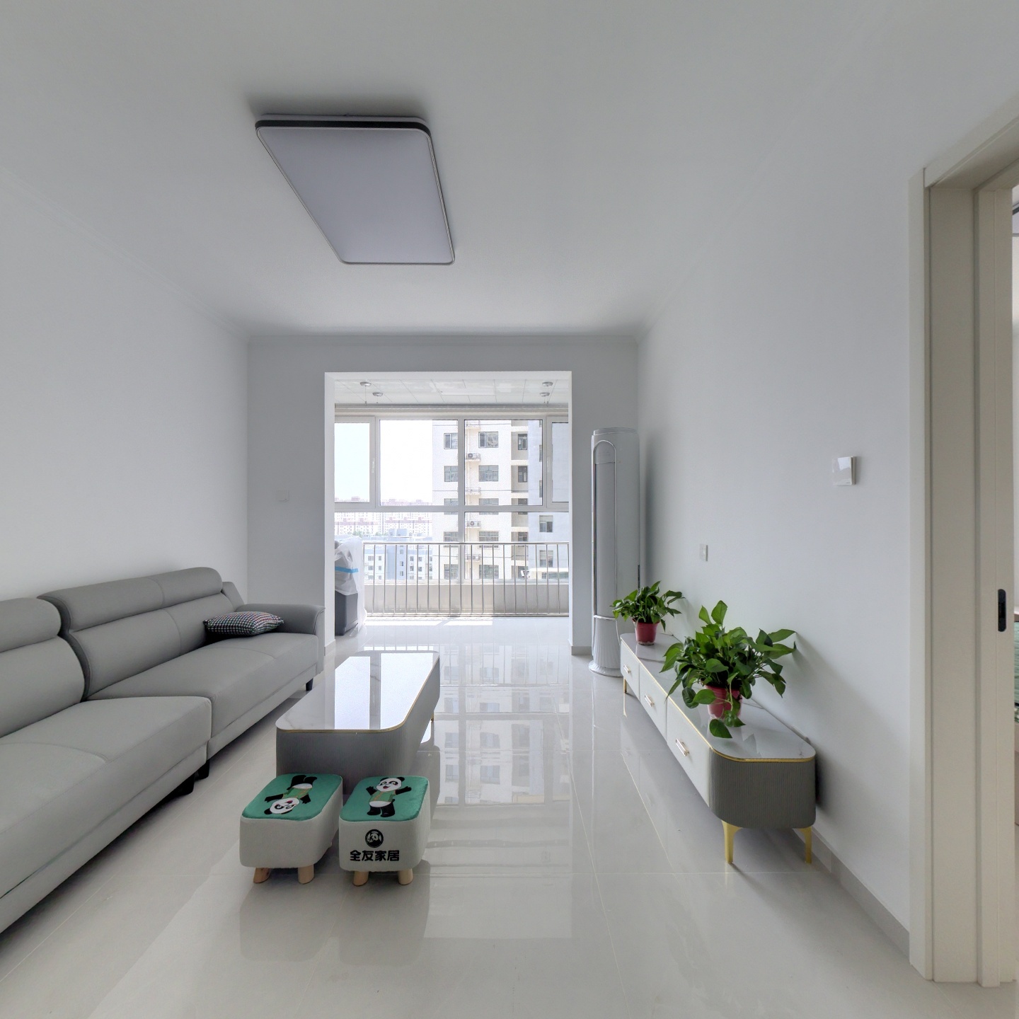 出售 联合七号院南向两居  精装修未住 采光好