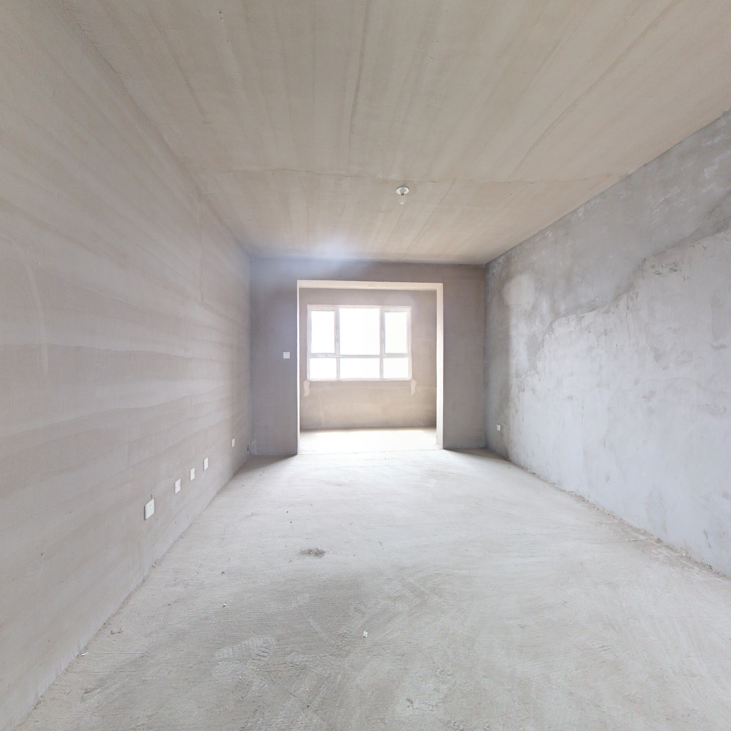 有房本 高楼层 边户 全明 无抵押 诚意出售