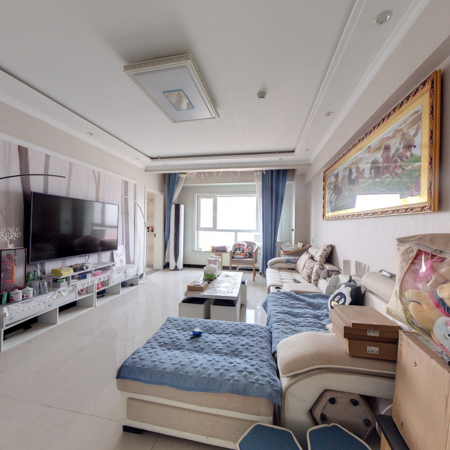 东兴北街弘德缘精装大三居，本满二年。