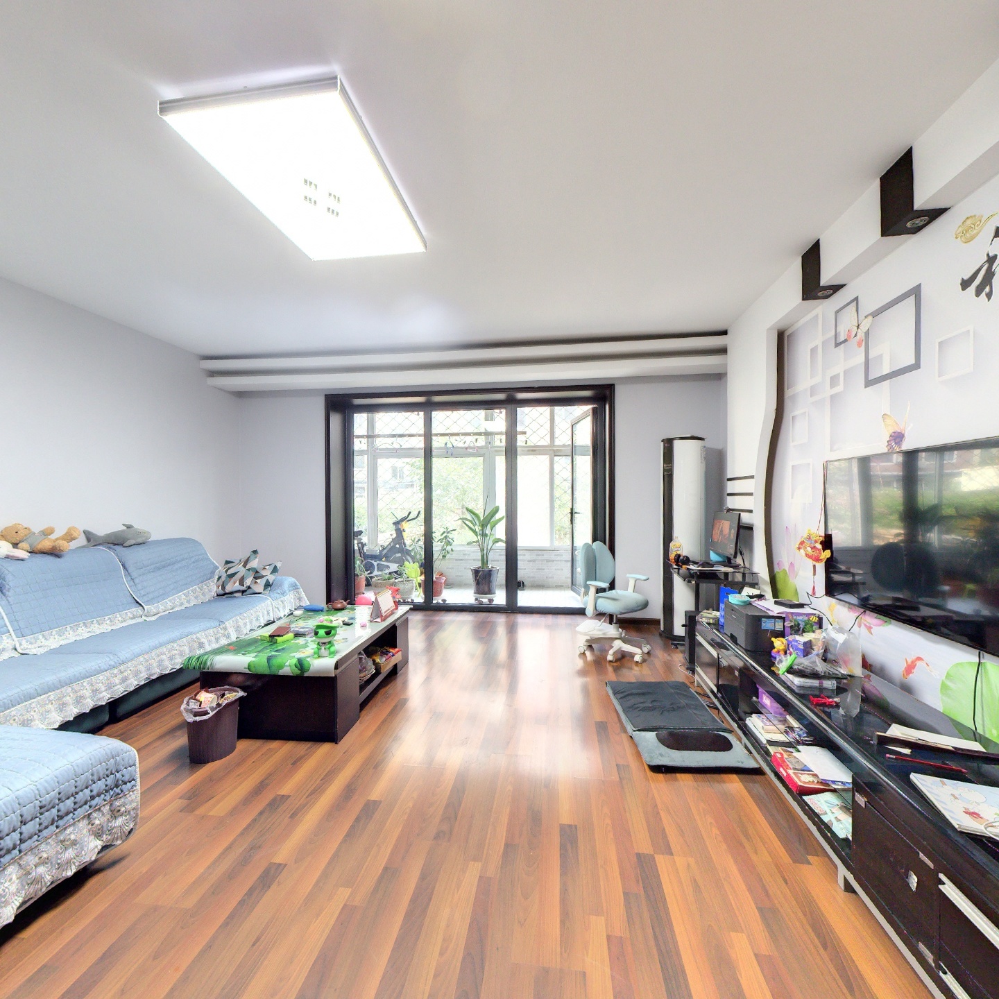 出售  燕赵花园南北通透三居双卫  带80平米小院