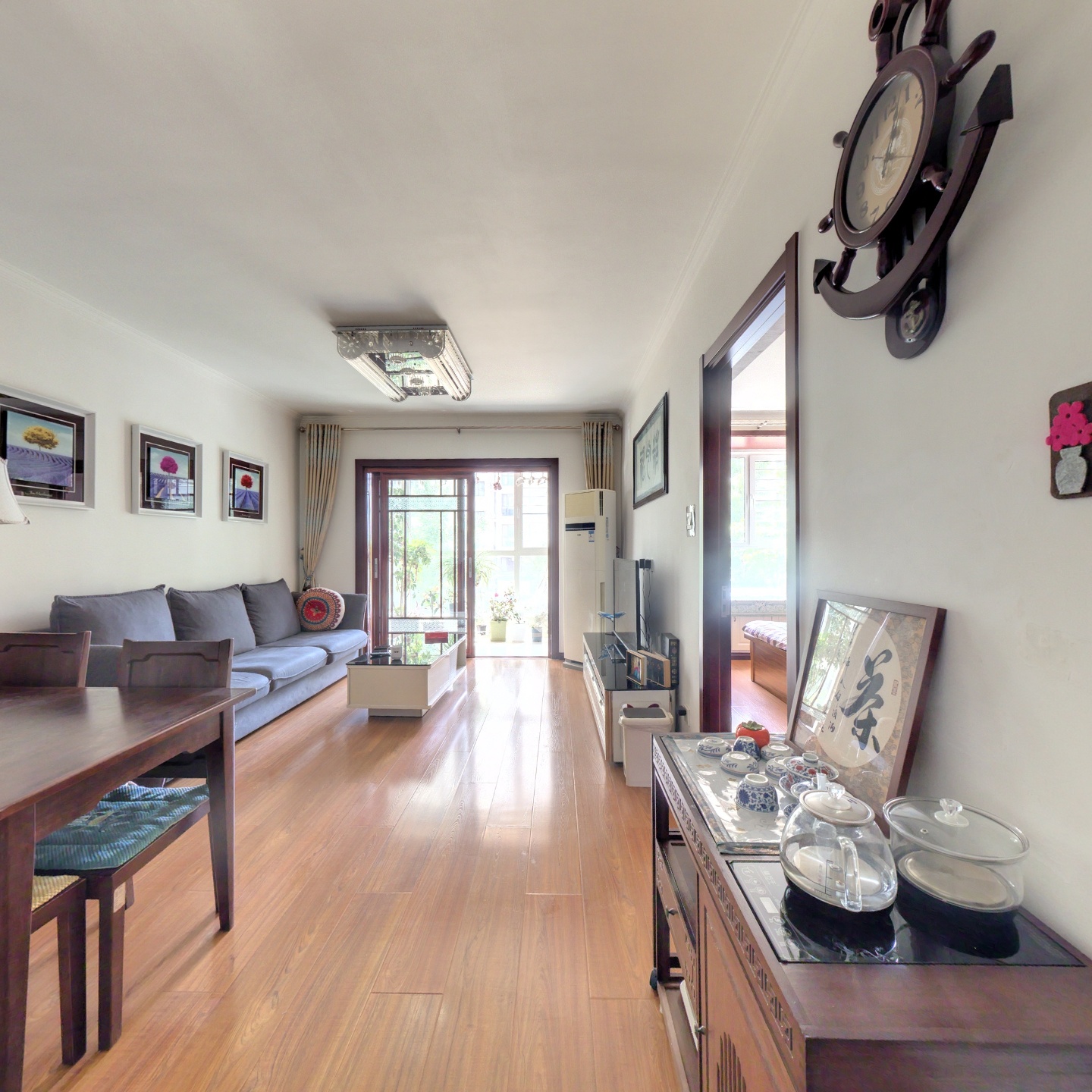 德信公园旁，朝南大两居，带装修，采光好