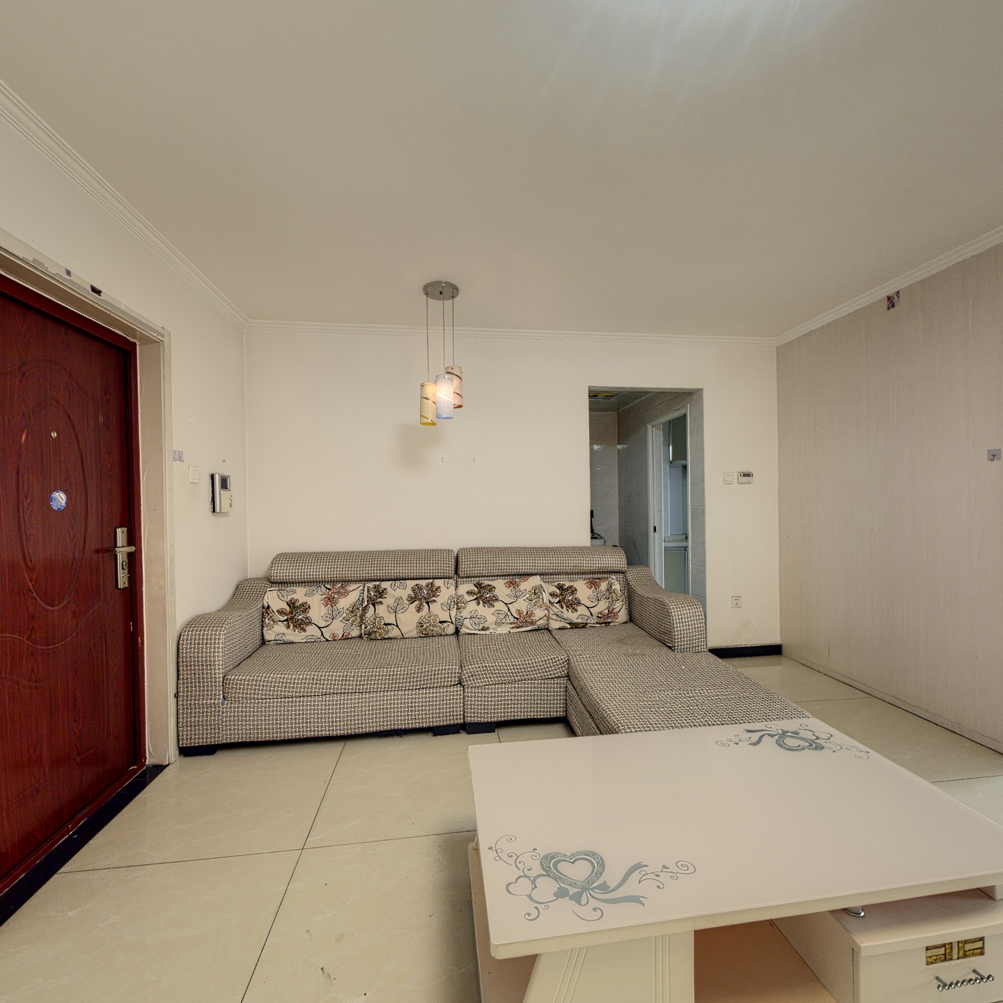 户型方正南向两居室 采光无遮挡 位置好出行方便