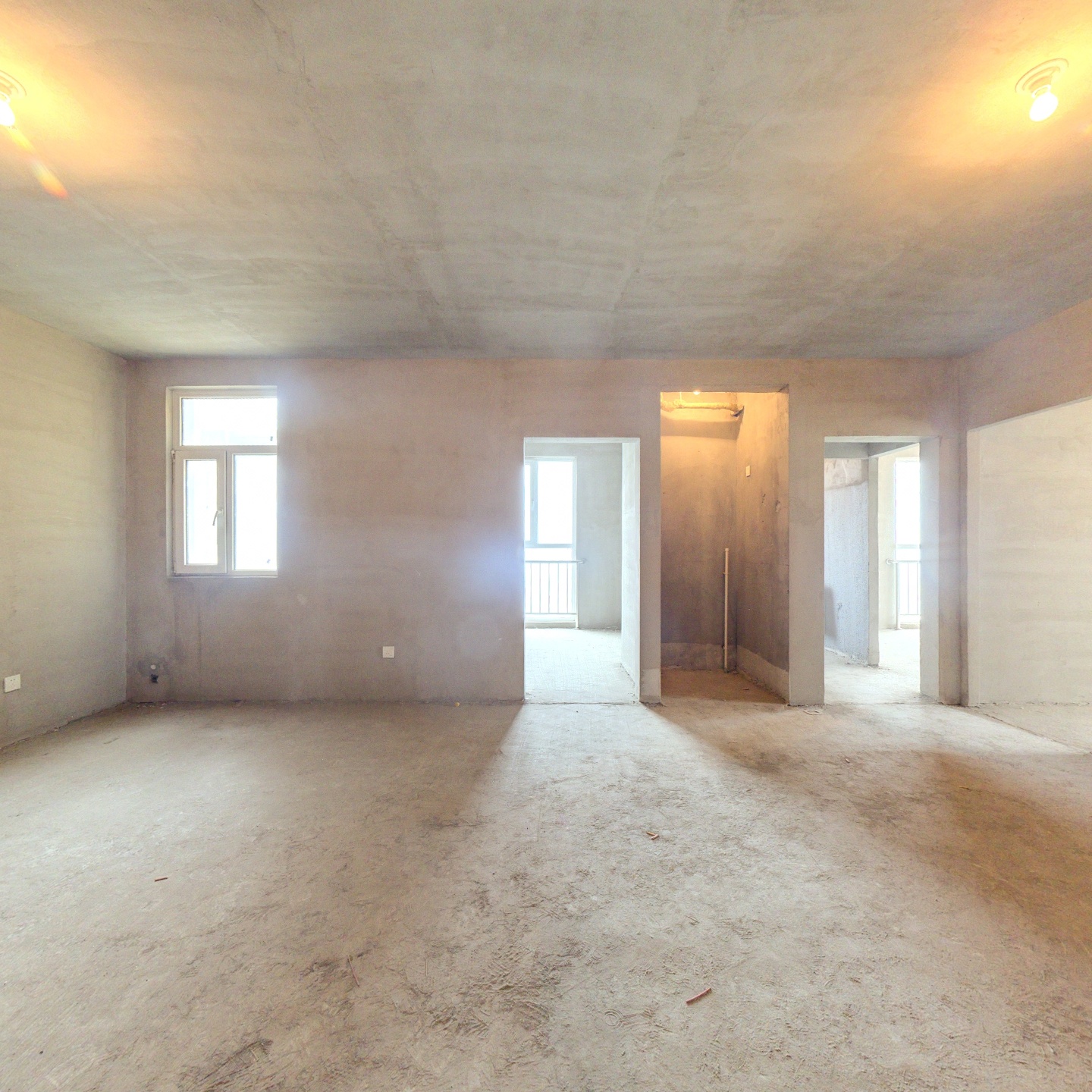 满五  中间楼层 三居采光全天