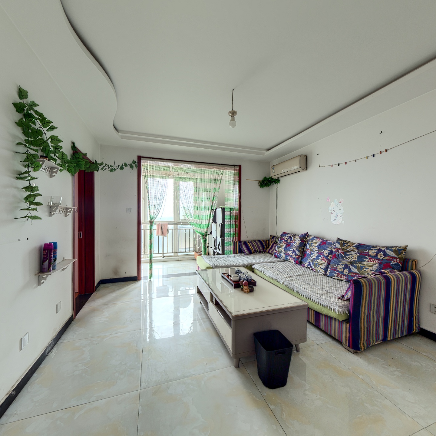 成熟社区，园林式园区。自带小型公园。