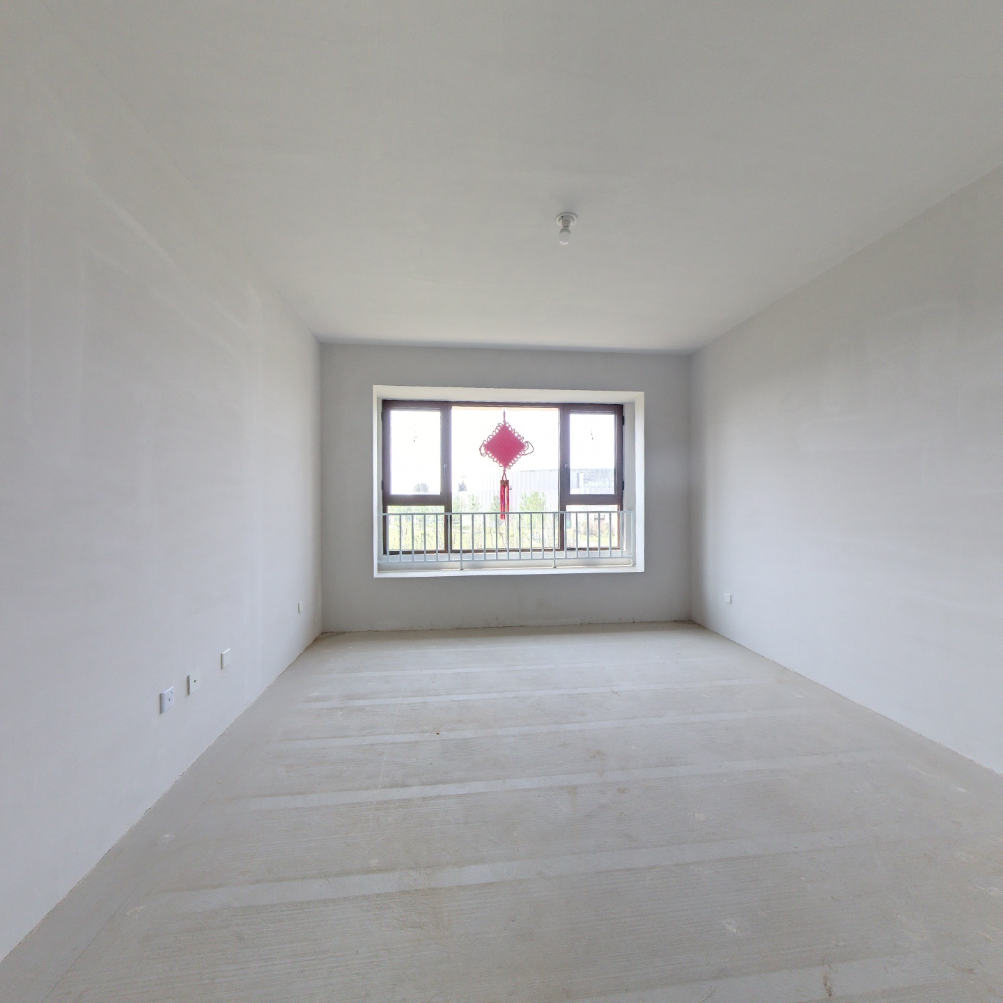 出售华侨城 南北通透三居  采光好视野好 集中供暖