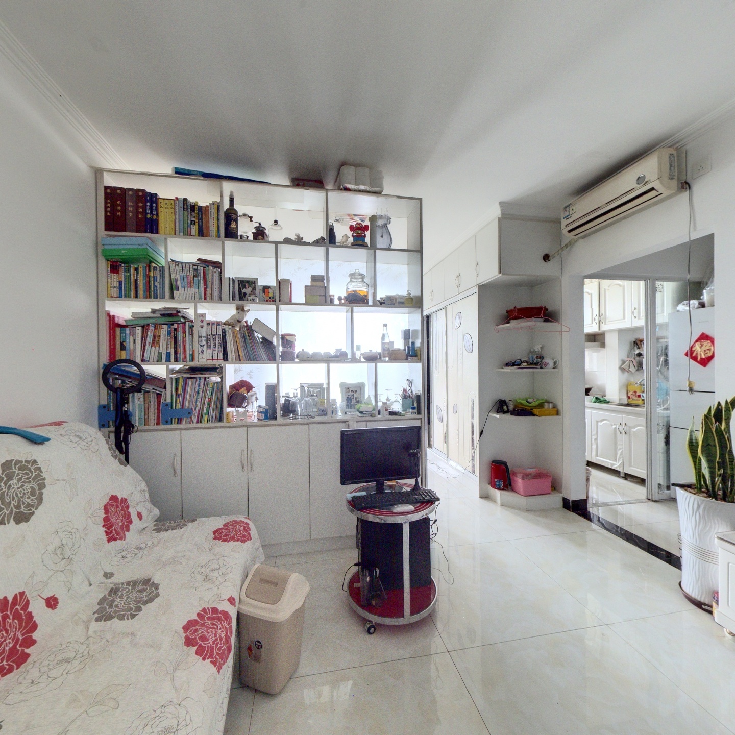 凯旋门洋房社区全南一居诚意出售