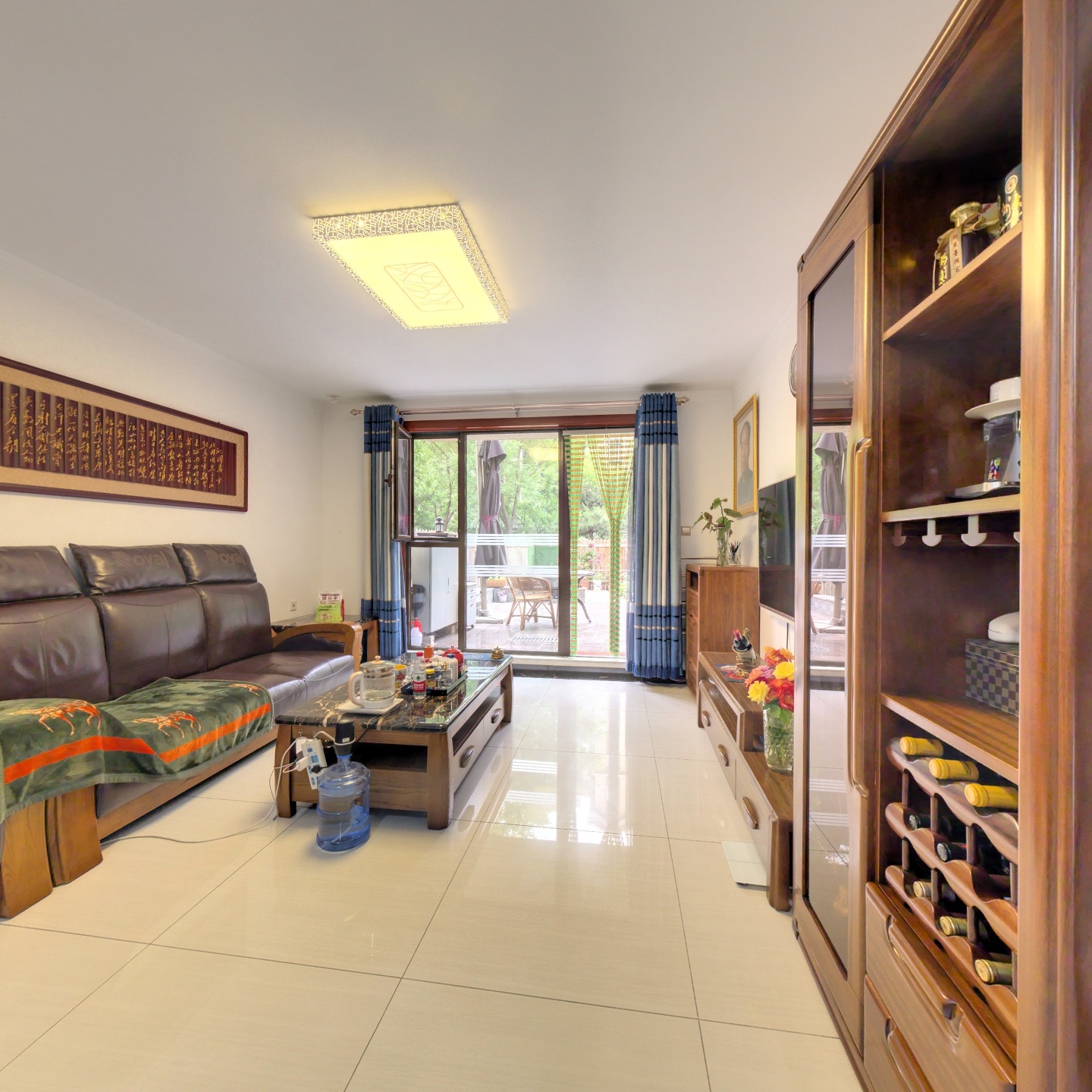 洋房带小院 边户 业主自住装修 带车位地下室