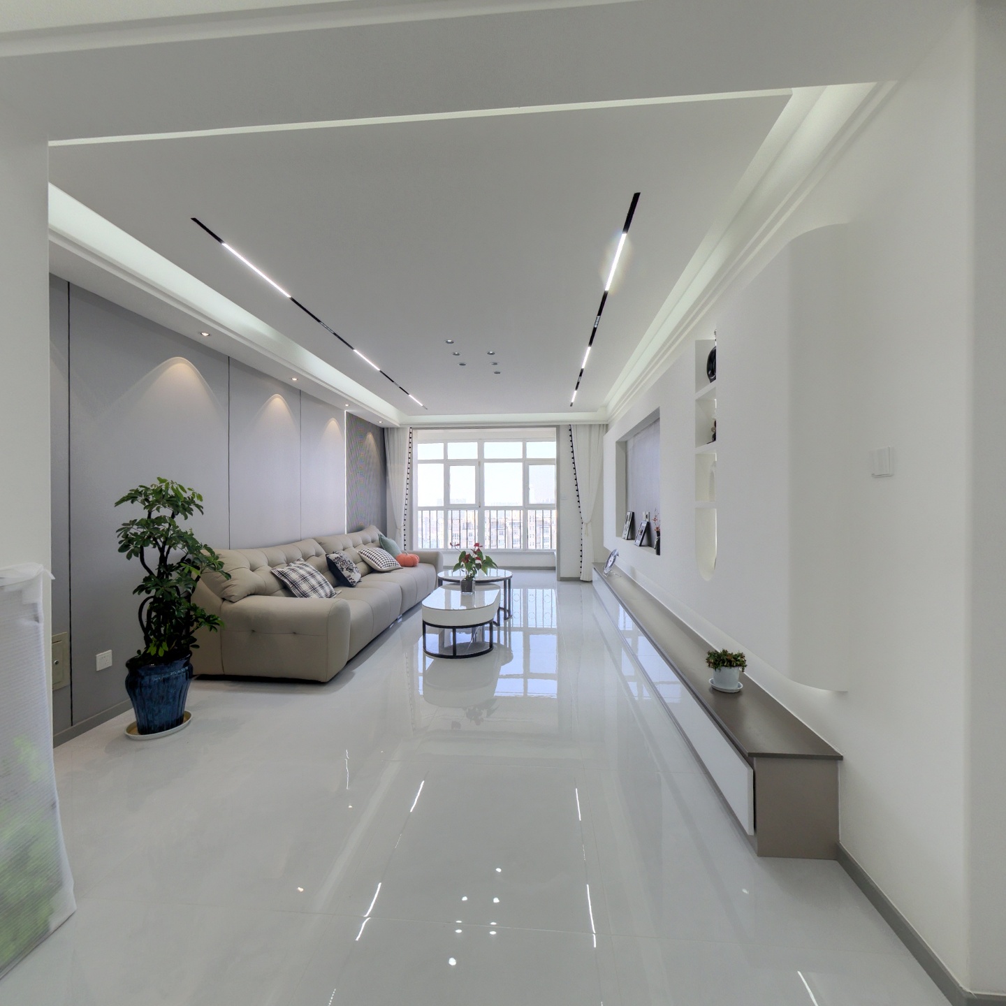 此房采光好，房本满二过户费低公园式社区