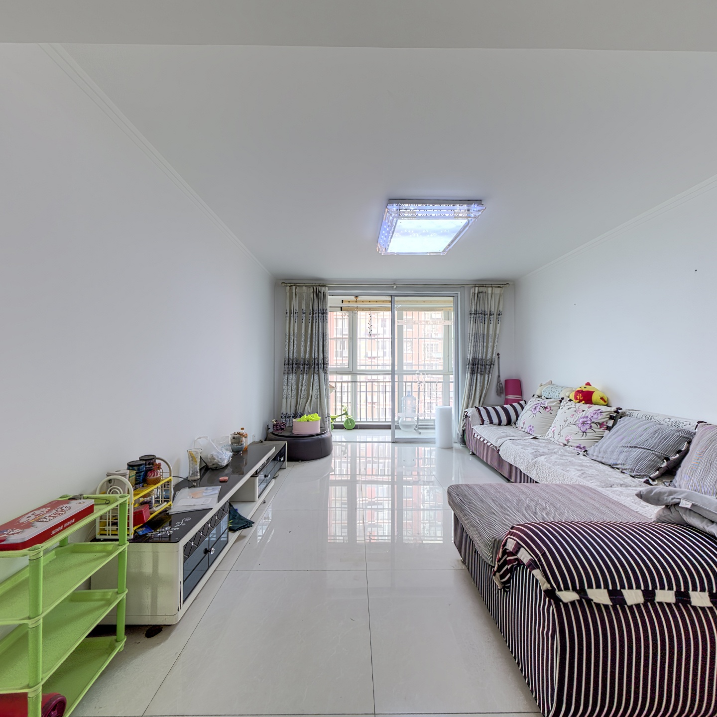 南北通透两居，带装修，好楼层，方便看房