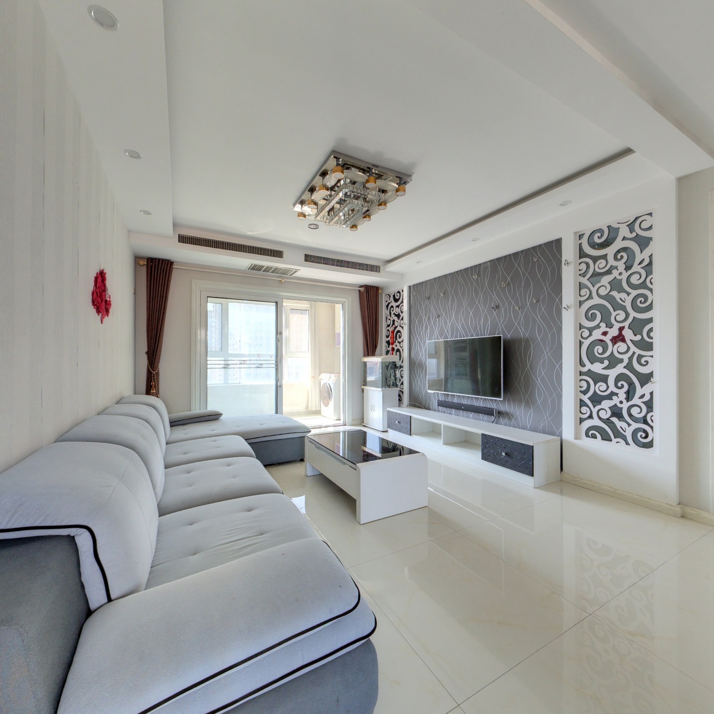 大益华府西苑电梯8楼，123平，精装修，拎包入住，