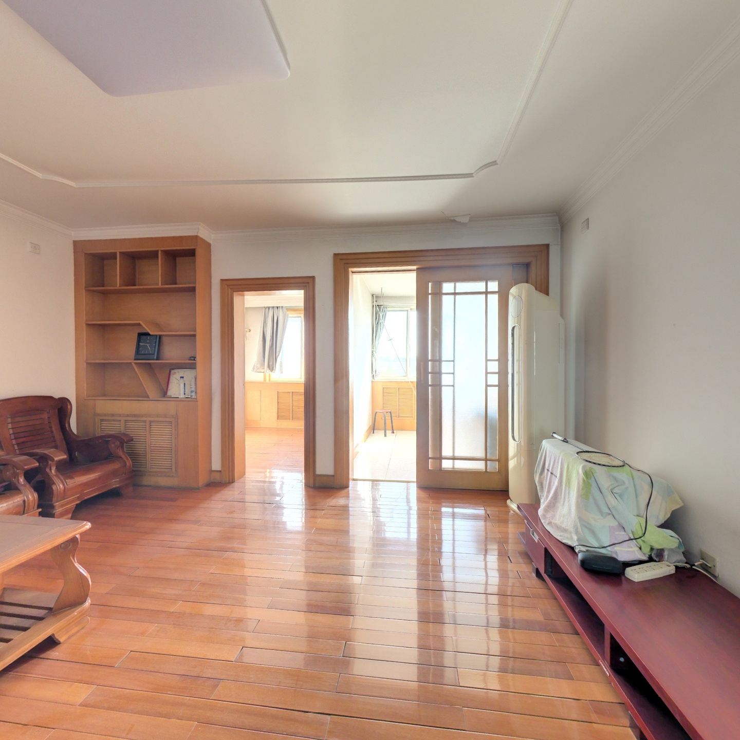 贾秀路物探三号院，南北两居室，采光无遮挡