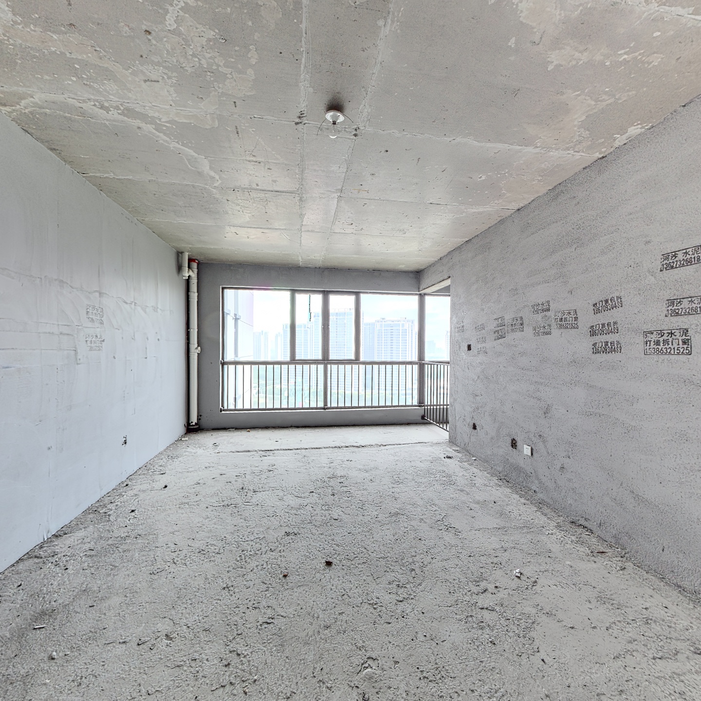 亏本售！步步高四期五房两厅纯南北通透电梯中层