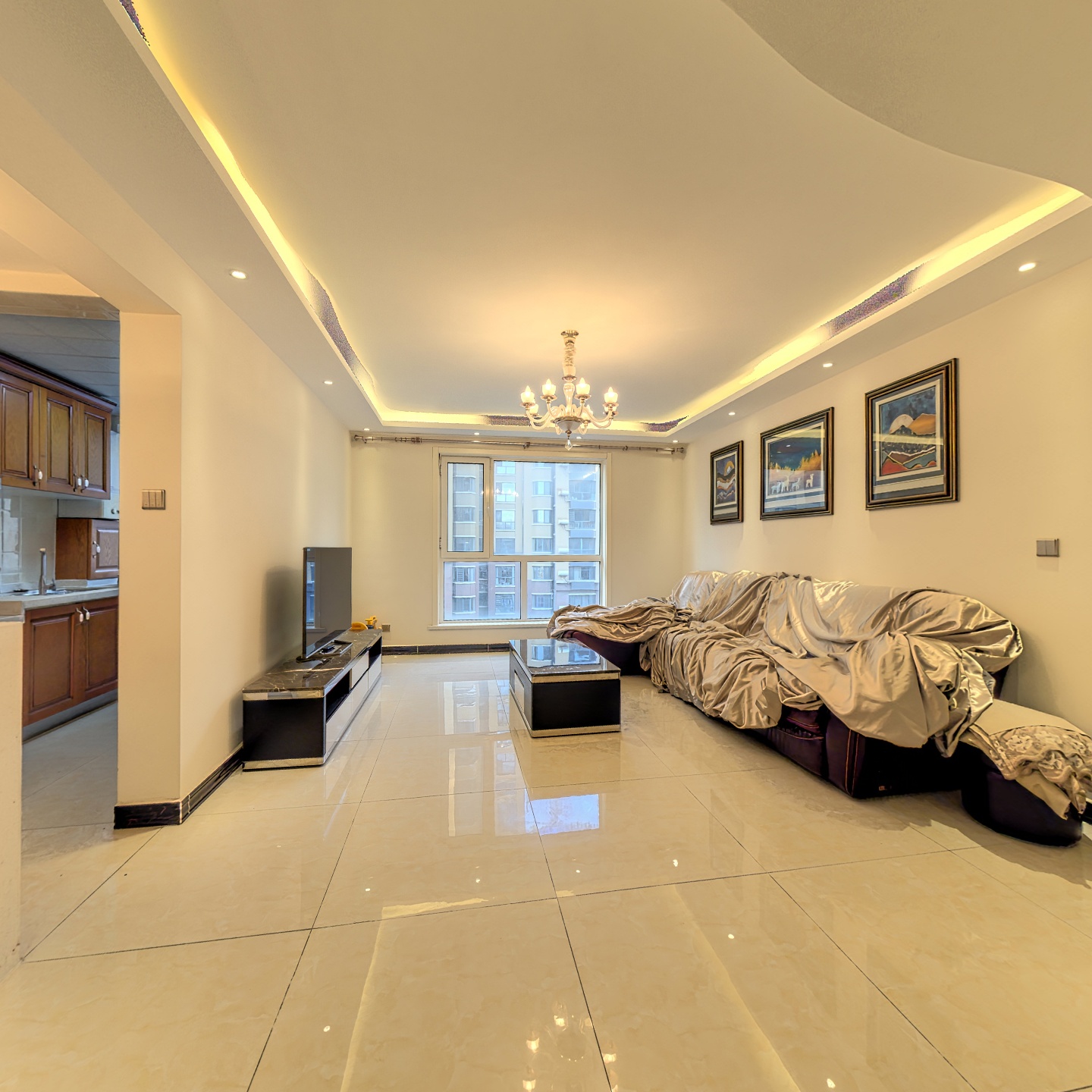 精装修没住过人，南北通透，诚意出售