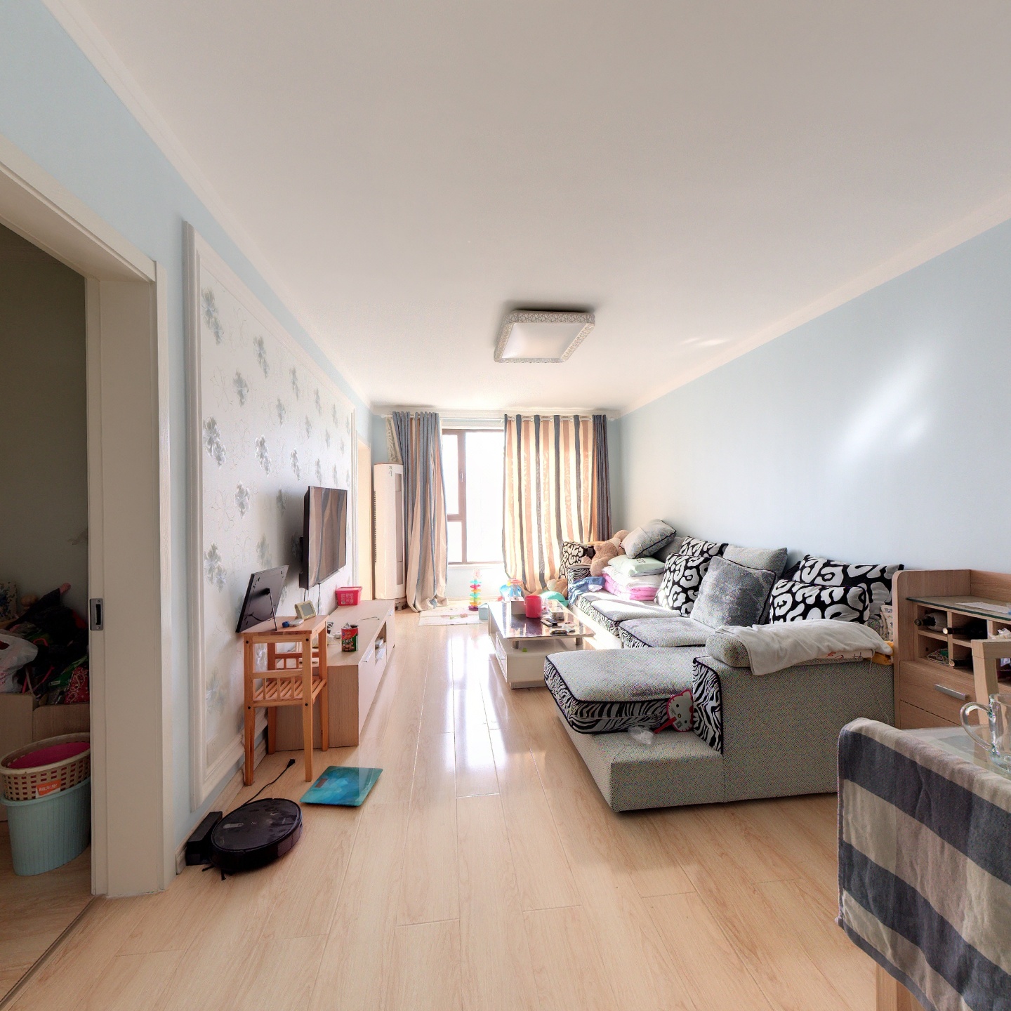 带车位带地下室 全南三居室带装修