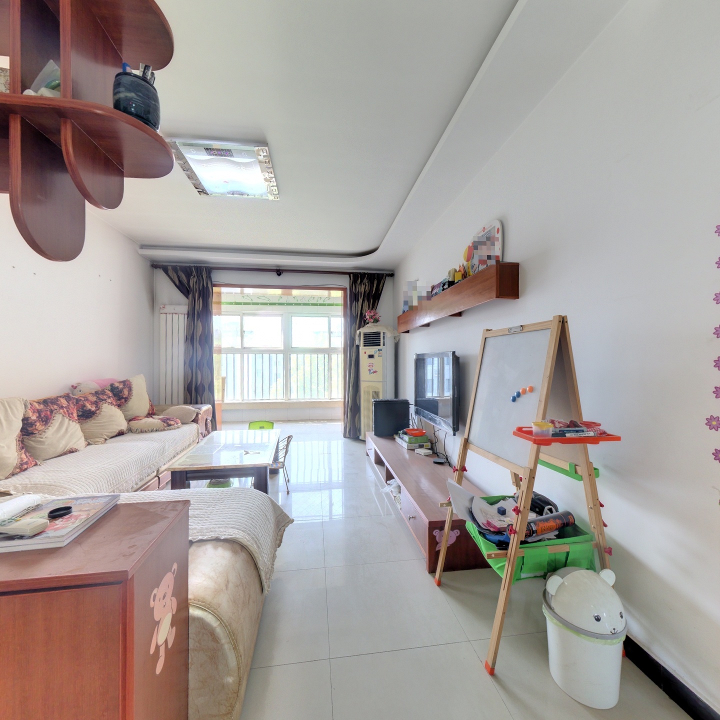 此房南北通双透格局好，视野宽阔