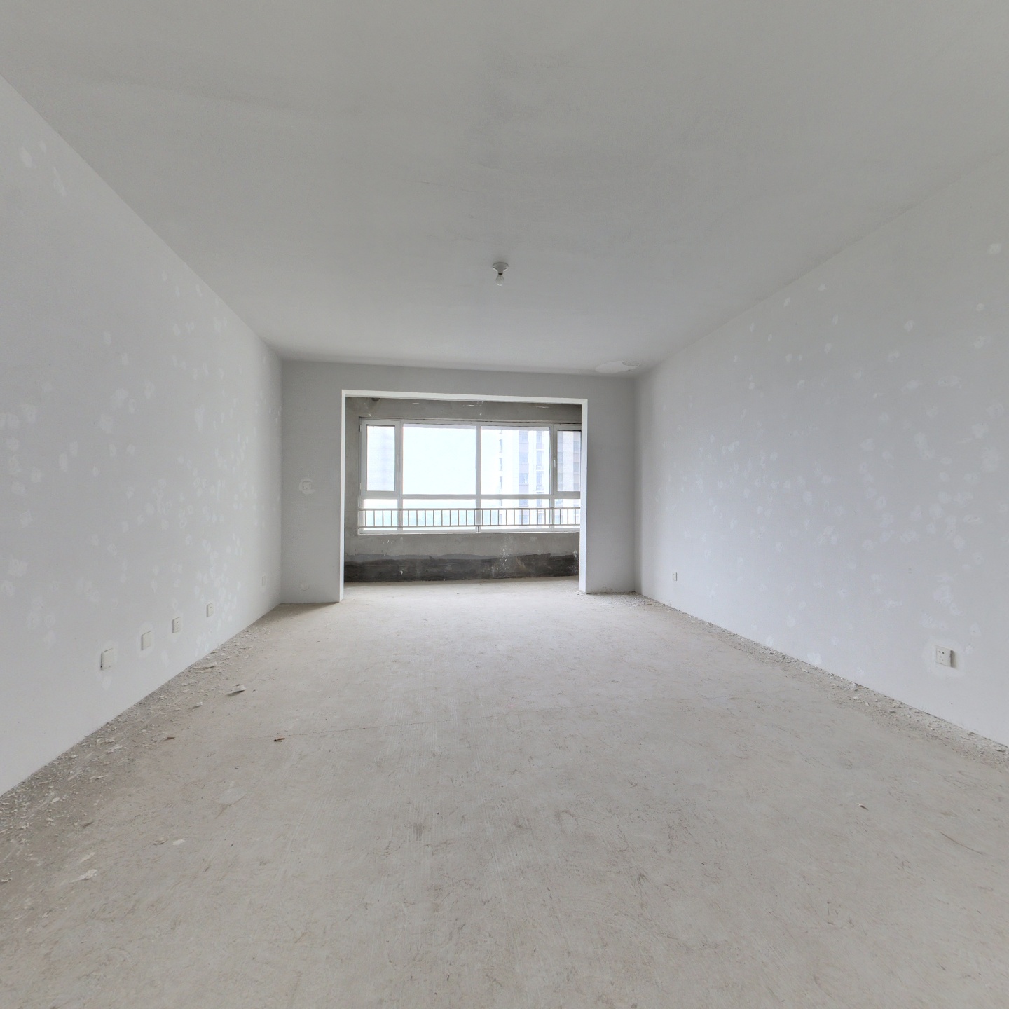 华邦翰林苑北苑电梯8楼，带车位储藏室，有证