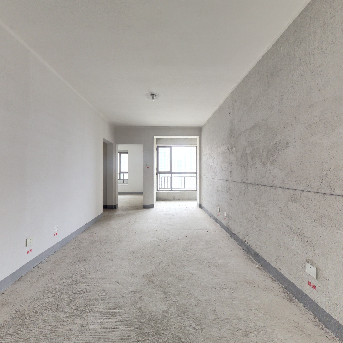 天伦湾嘉园，全南两居室，中高楼层，采光好