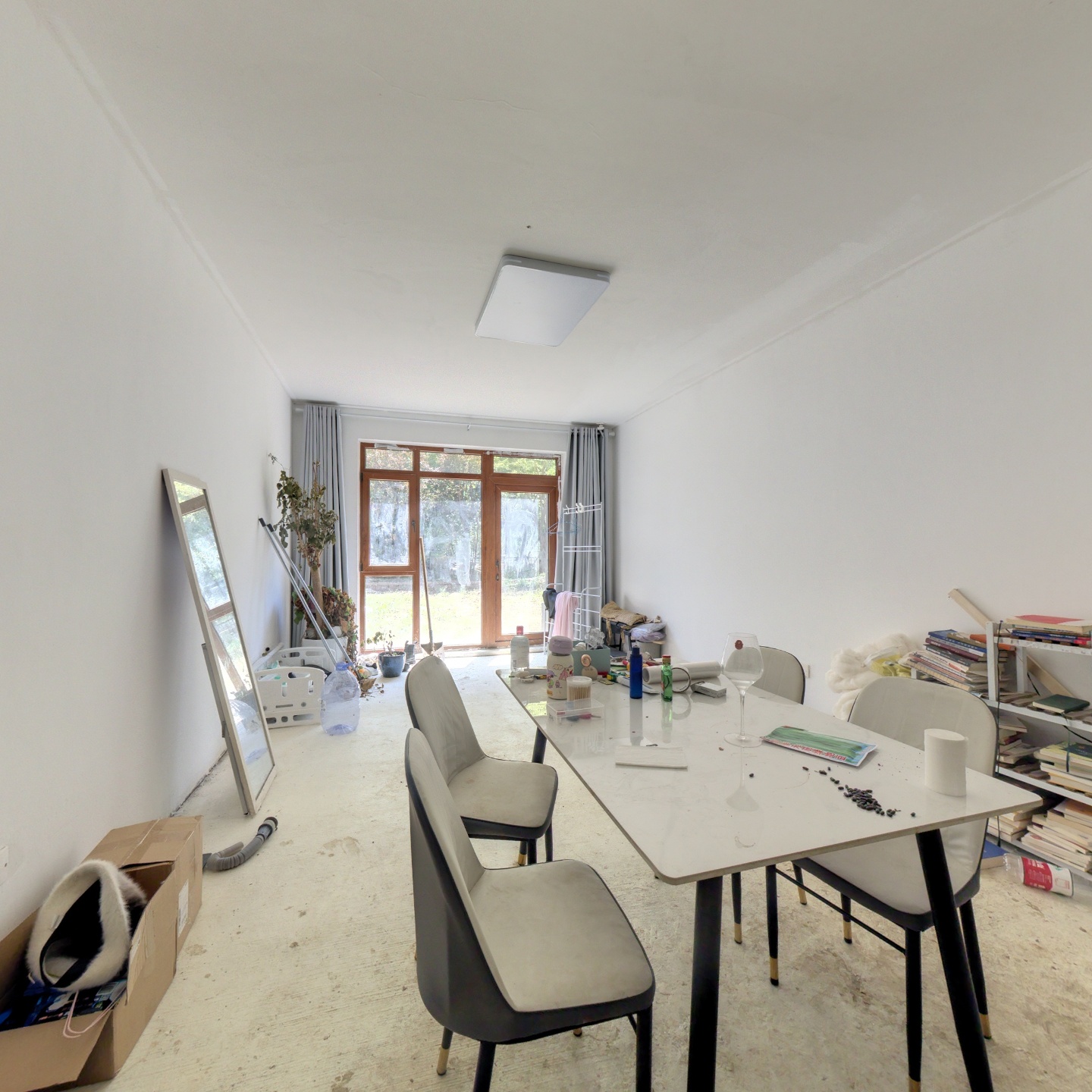 三居F户型 一层带90平米院子 南北通透 满二 看房方便