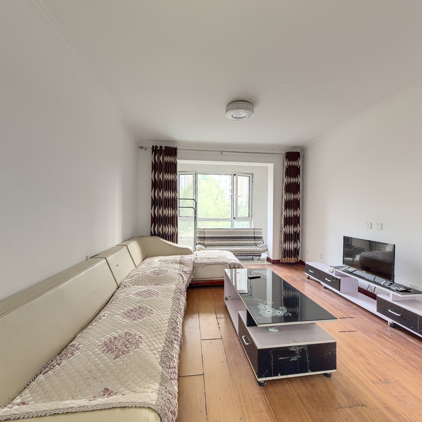 出售 香邑溪谷南北通透三居 精装修