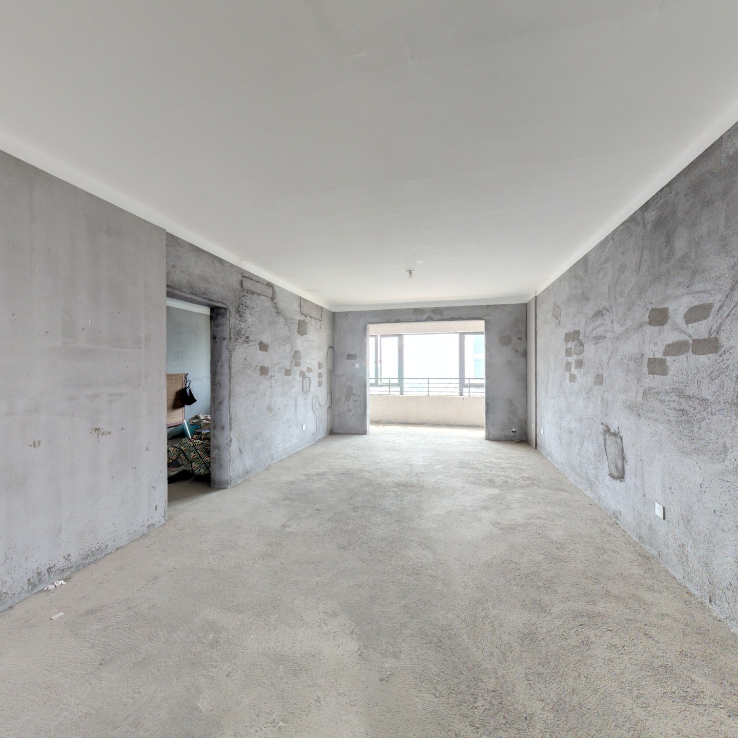 五矿万境水岸 4室2厅 南