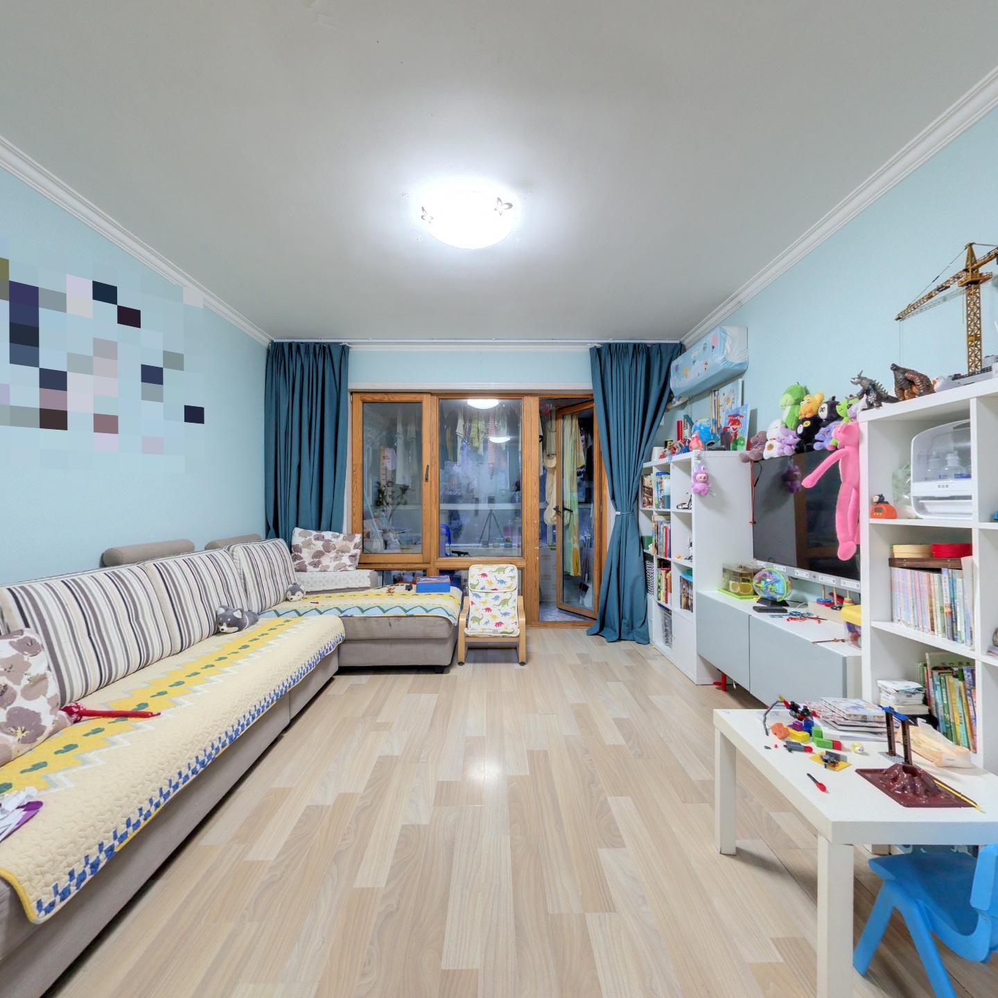 金隅七零九零，采光好，前面無遮擋