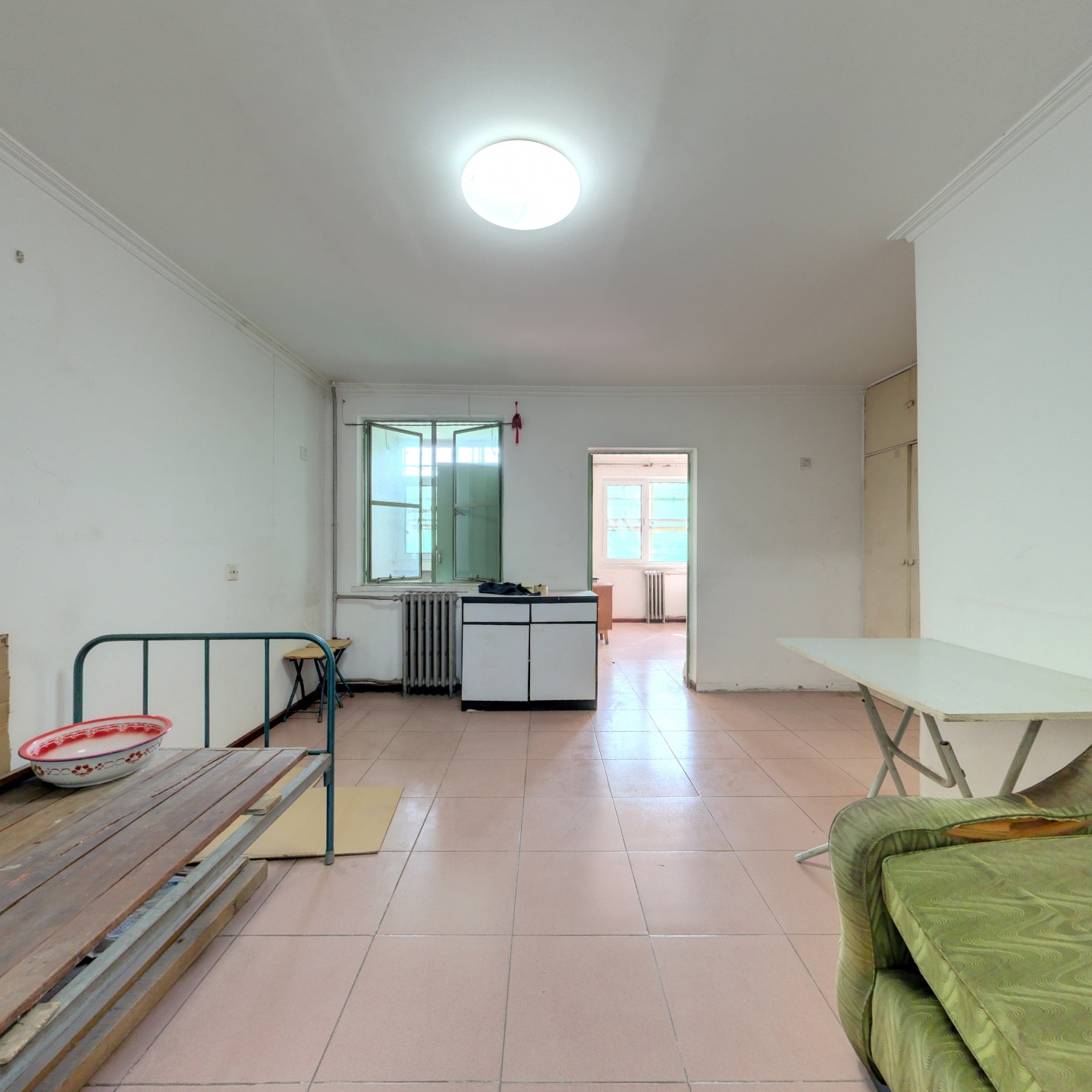 玉橋南里南北通透兩居室，戶型好