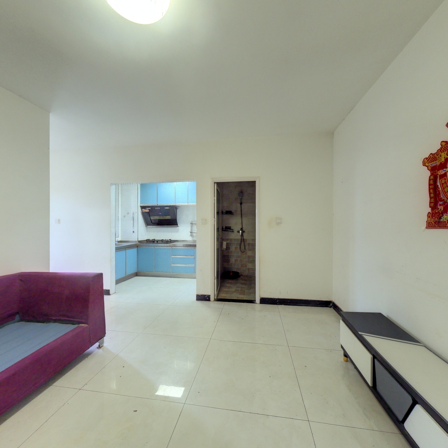 景观湖社区，两居室，有装修，拎包入住