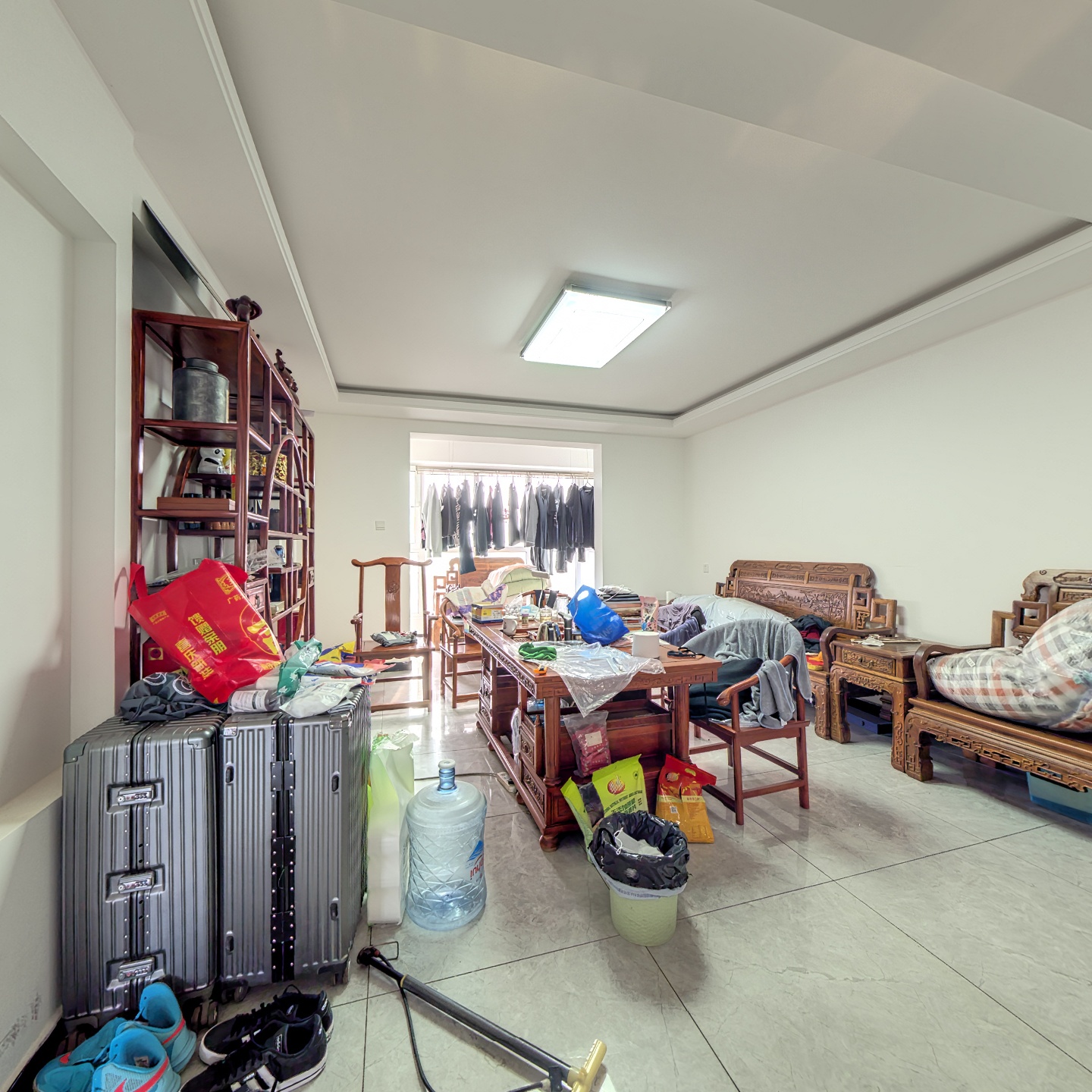 惠友万悦城精装修三居室中间楼层南北通透户型方正